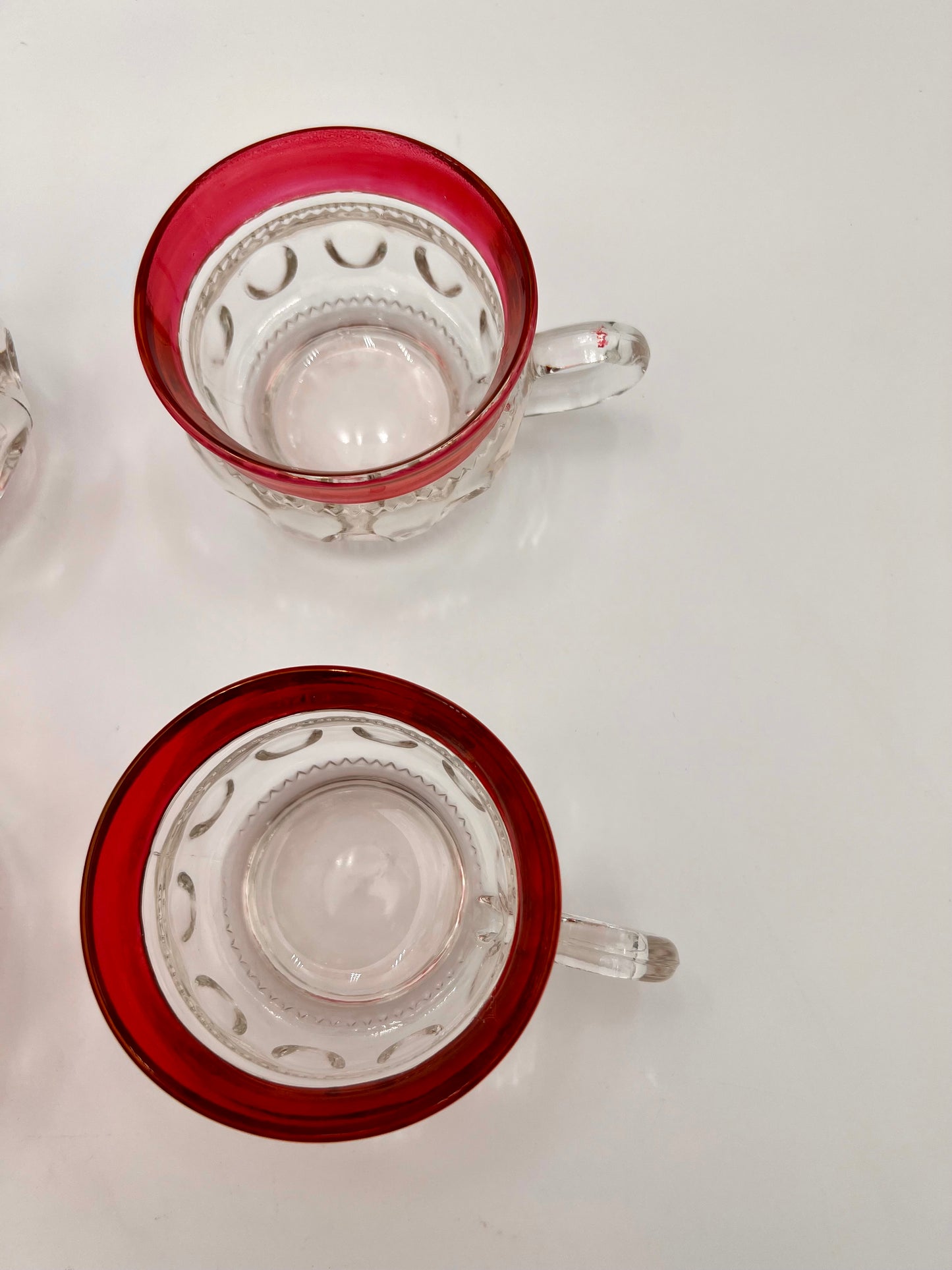 RARE MID-CENTURY PUNCH BOWL CUP SET OF 4 VINTAGE KINGS CROWN RUBY RED THUMBPRINT