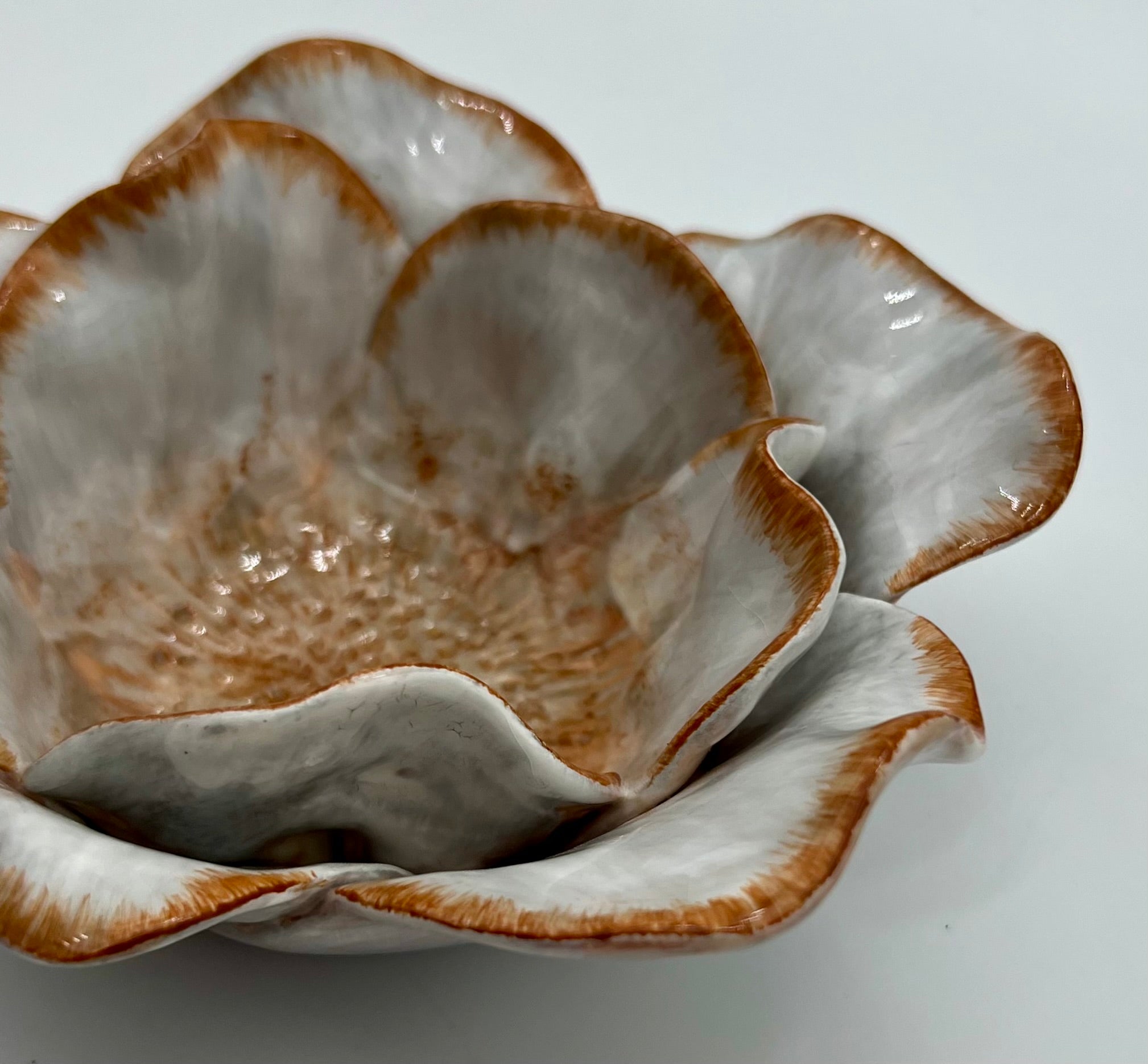 STUDIO Z 2003 CERAMIC FLOWER BOWL – HAND-PAINTED LAYERED PETALS – WHITE & SIENNA GLAZE – SCULPTURAL FLORAL DECOR
