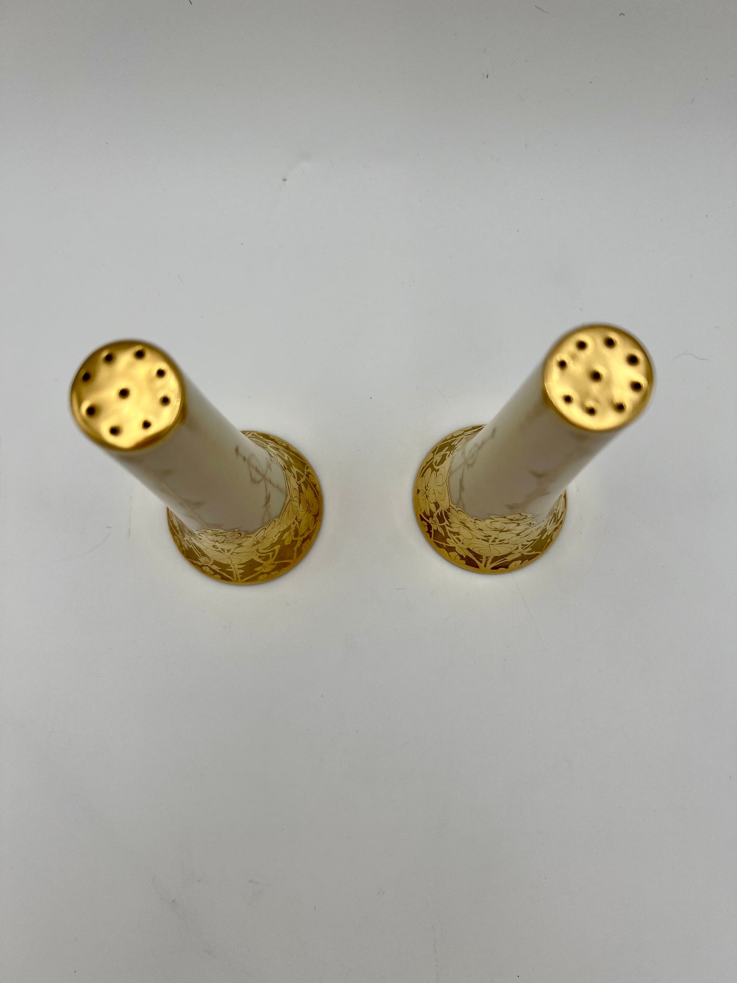 1920’S ART DECO 22K GOLD STEINER STUDIOS SALT AND PEPPER SHAKERS