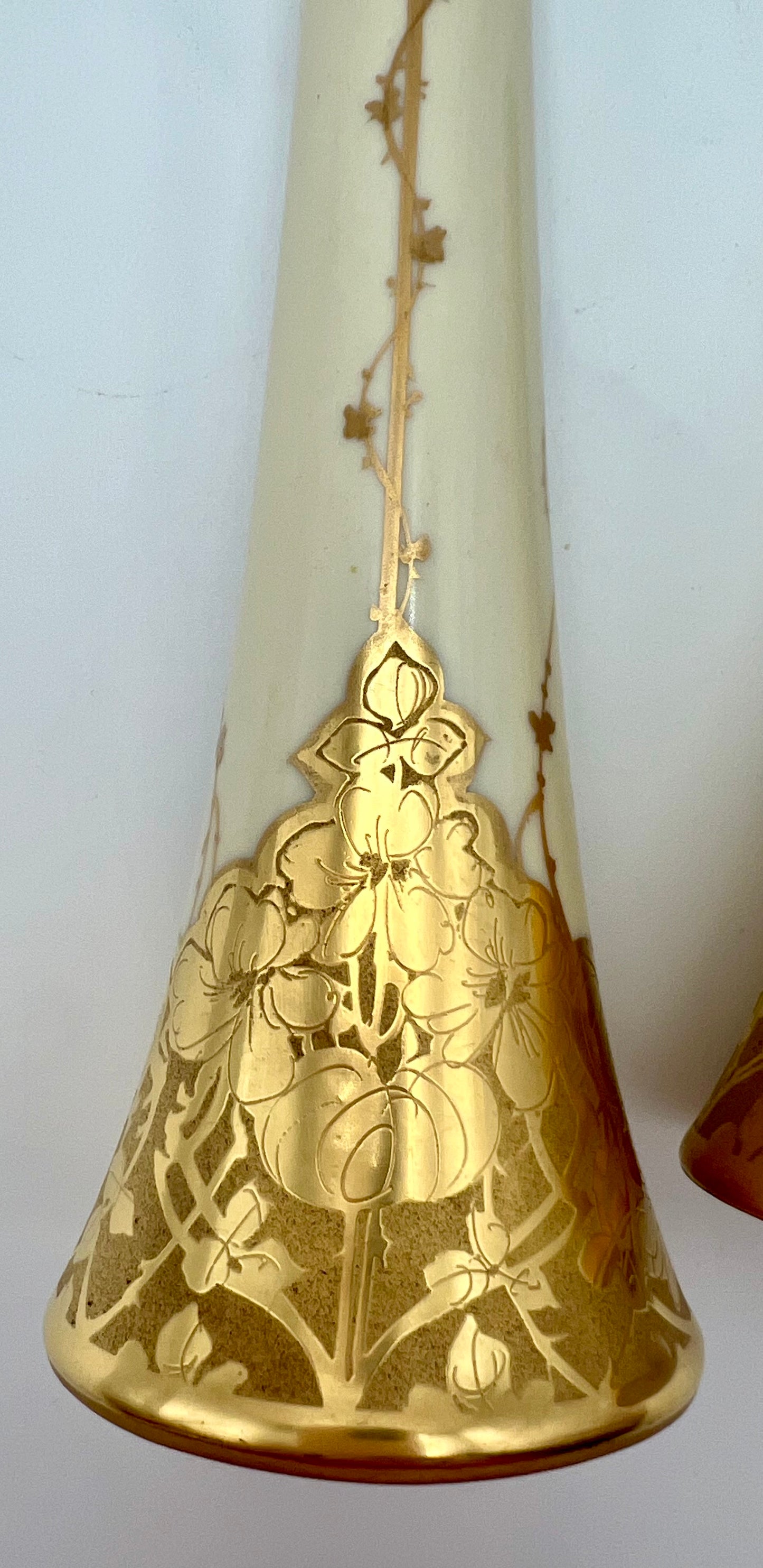 1920’S ART DECO 22K GOLD STEINER STUDIOS SALT AND PEPPER SHAKERS