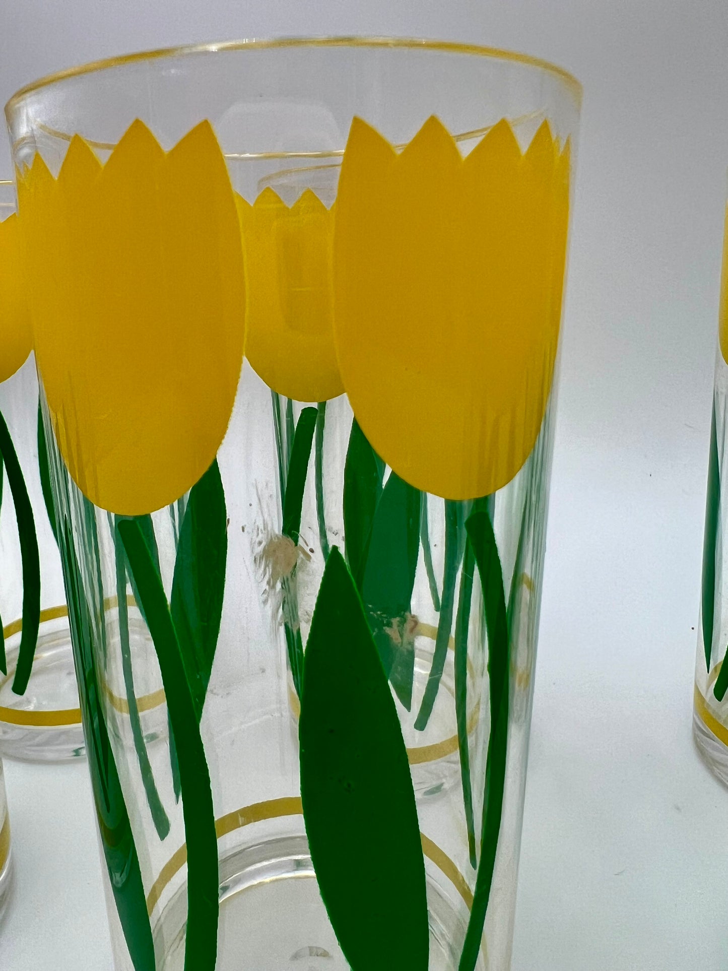 VINTAGE MID-CENTURY MODERN SET OF 6 ACRYLIC TULIP TUMBLERS
