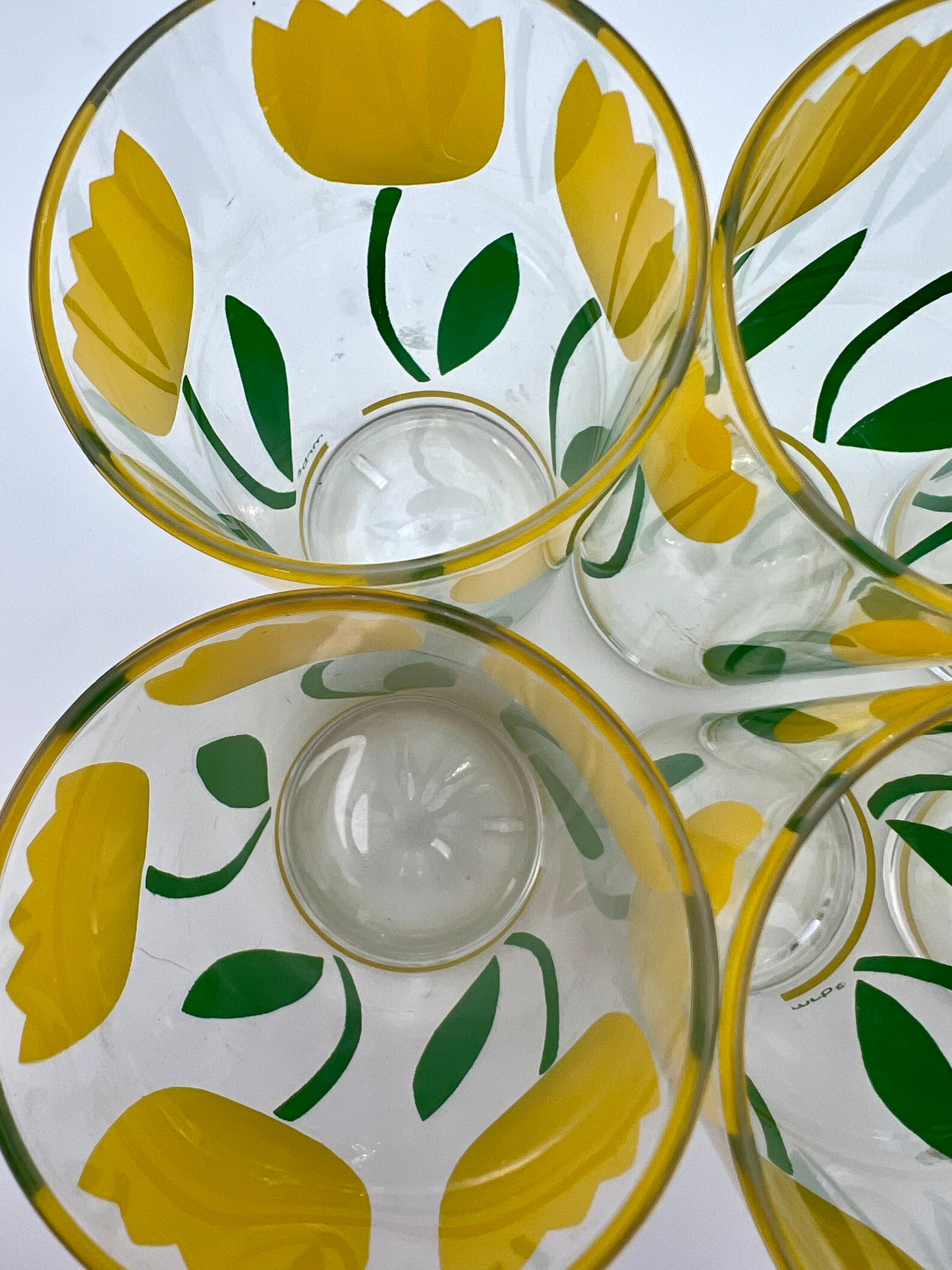 VINTAGE MID-CENTURY MODERN SET OF 6 ACRYLIC TULIP TUMBLERS