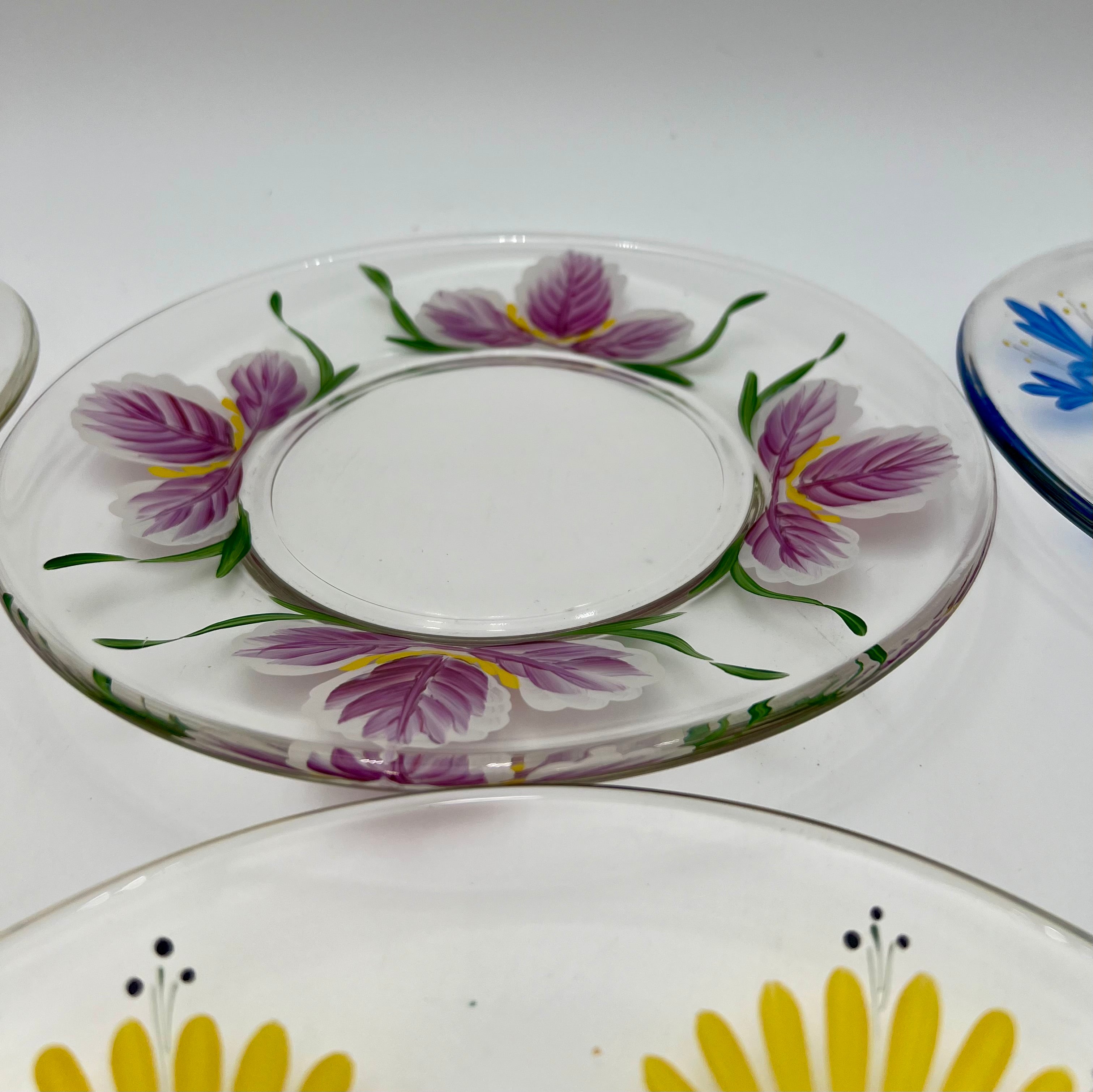 VINTAGE 1970s HAND-PAINTED FLORAL GLASS PLATE SET – MADE IN JAPAN – SET OF 6