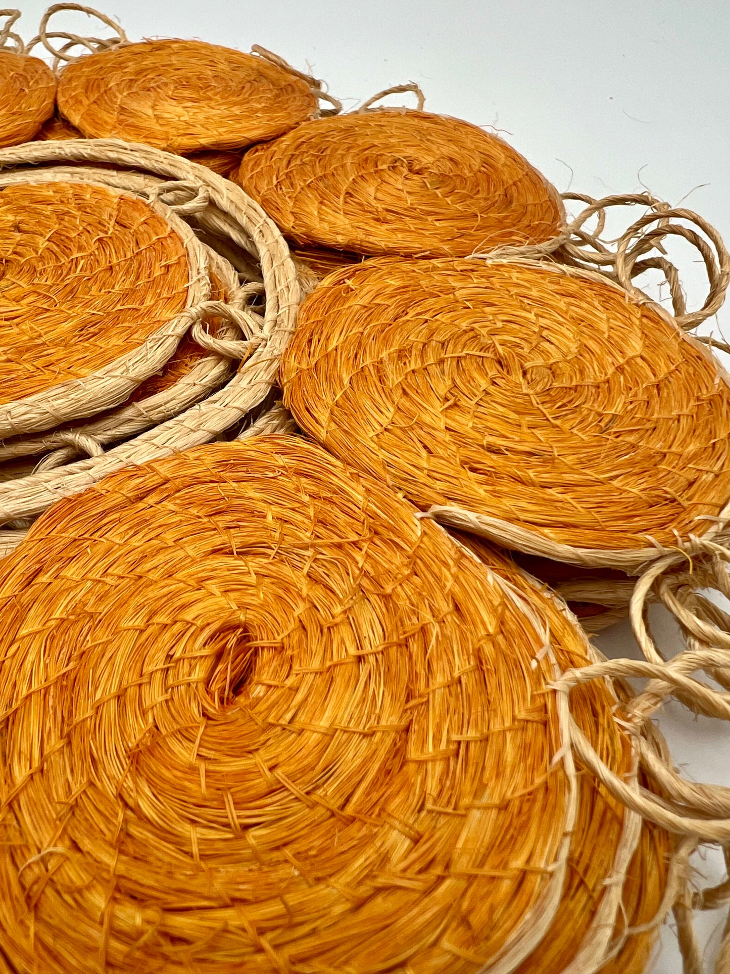 VINTAGE MID-CENTURY BRAND-NEW ORANGE DINNER PLATE PLACEMATS SET OF 6