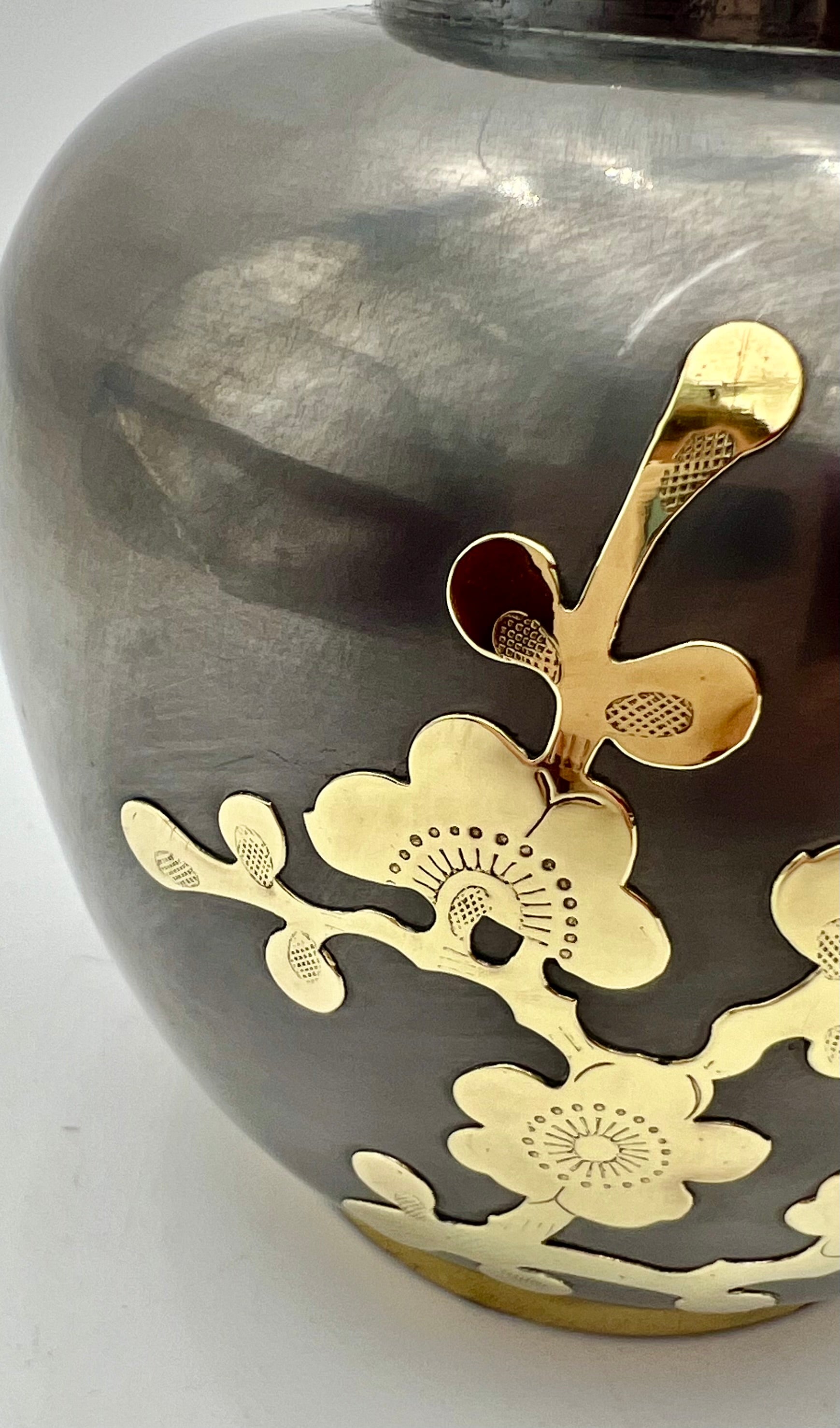 VINTAGE BLACK & GOLD FLORAL LIDDED JAR — CHINOISERIE BRASS DECOR