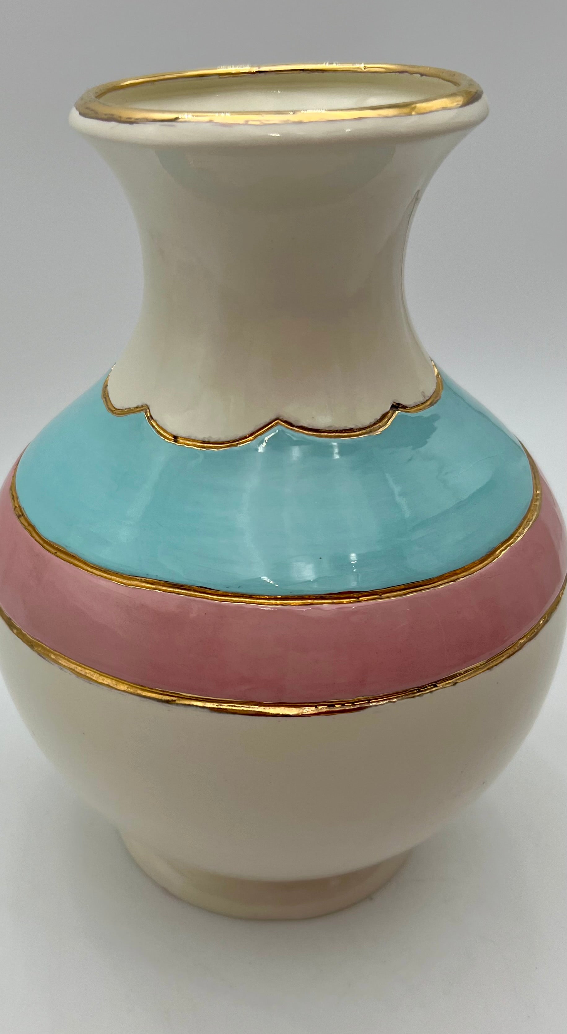 VINTAGE HOLLYWOOD REGENCY PORCELAIN VASE TURQUOISE PINK GOLD MID CENTURY DECOR
