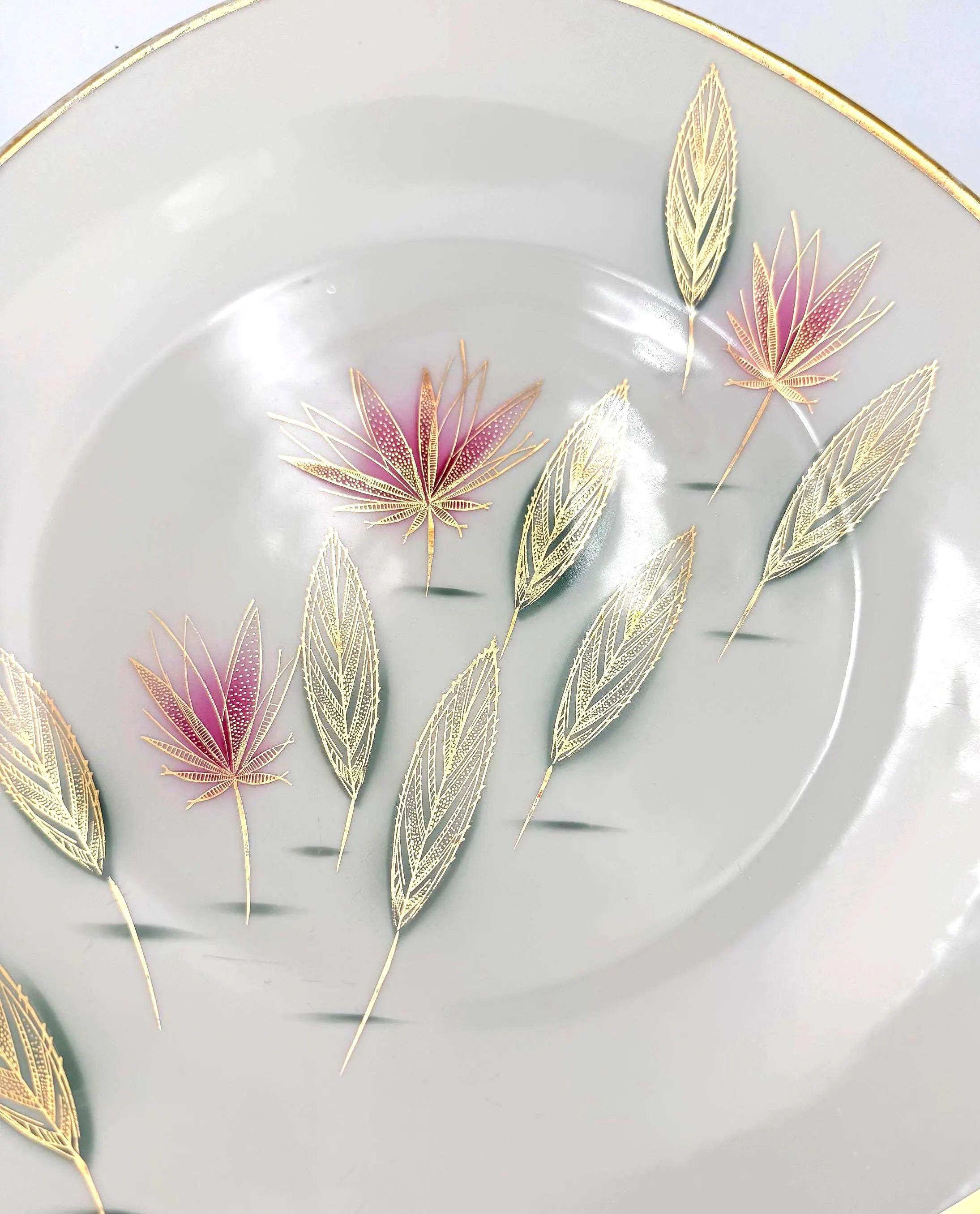 MID CENTURY BAVARIAN PORCELAIN SERVING BOWL | 12 INCH ELFENBEIN IVORY GOLD LEAF ATOMIC FLORAL DISH