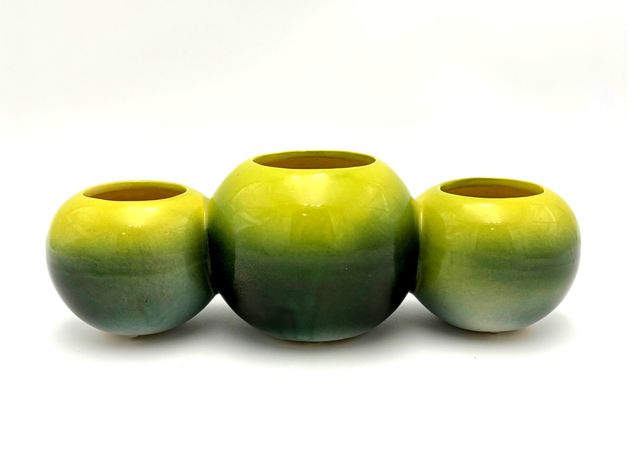 VINTAGE HULL POTTERY TRIPLE PLANTER – CHARTREUSE GREEN MID-CENTURY CERAMIC FLOWER ARRANGER