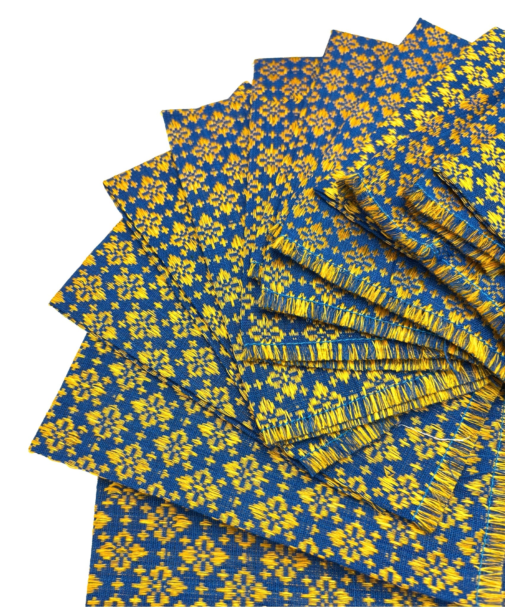 VINTAGE BLUE AND GOLD JACQUARD TABLECLOTH SET WITH 12 NAPKINS