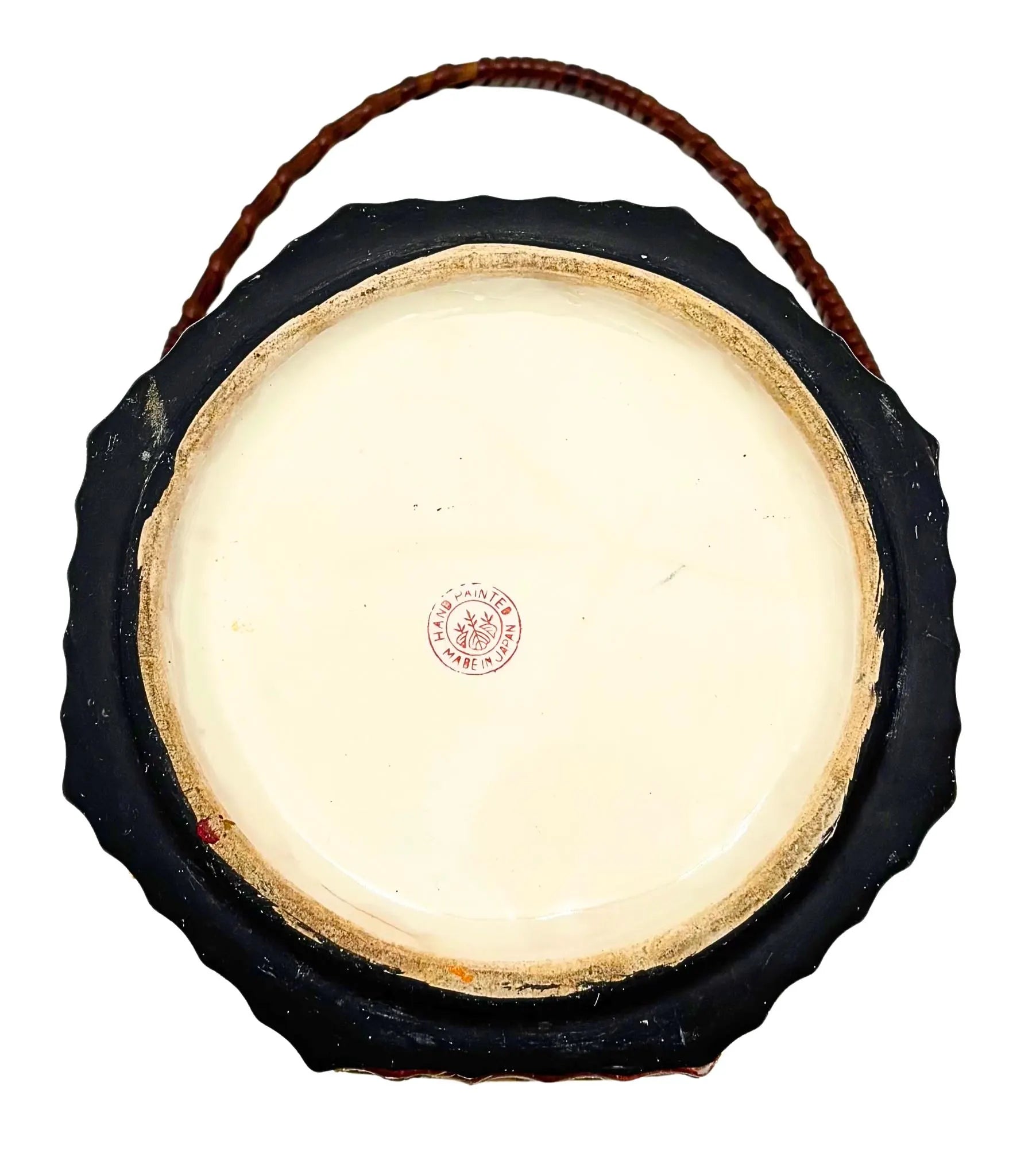 VINTAGE JAPANESE HAND-PAINTED SATSUMA STYLE COVERED VESSEL WITH SWING HANDLE