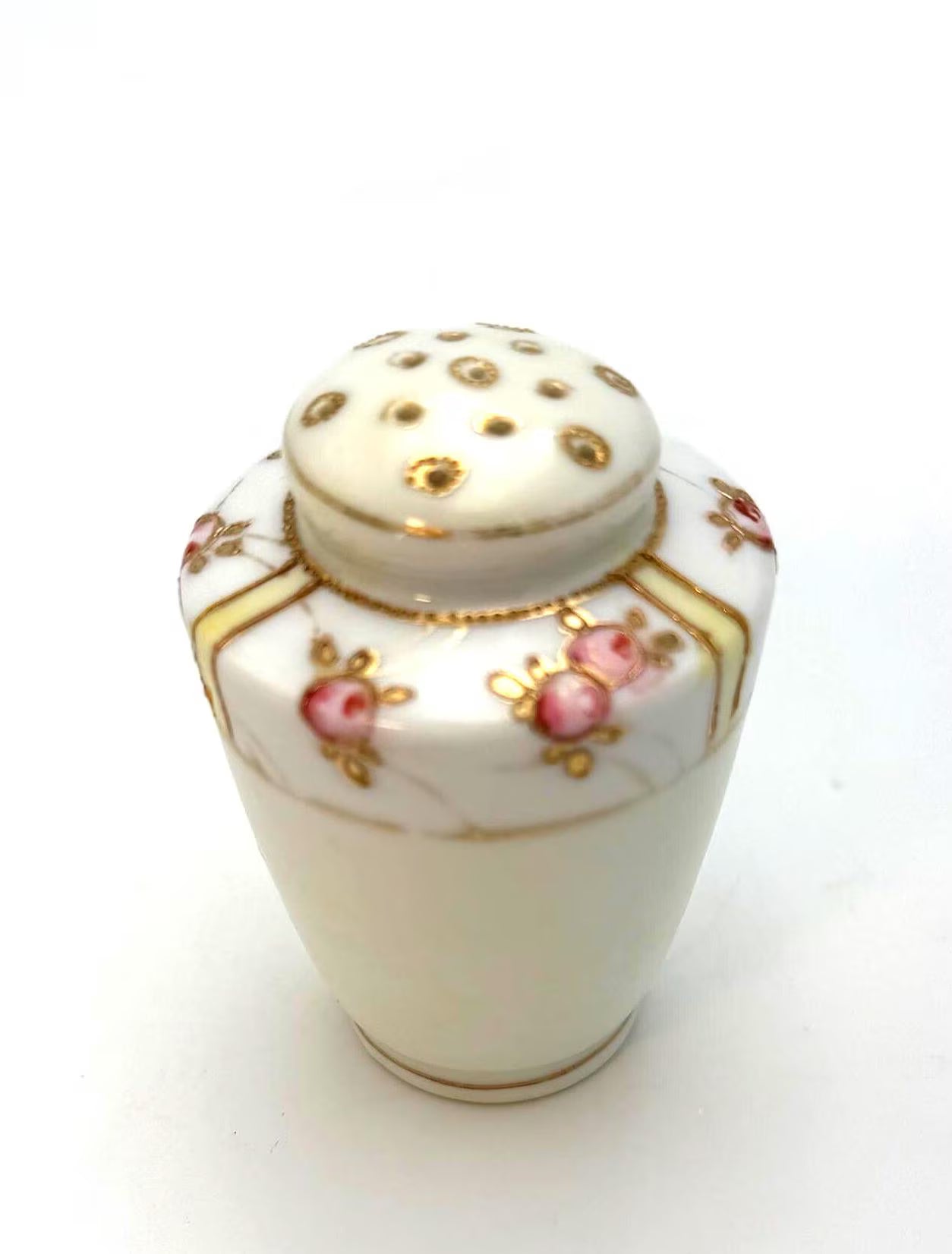 ANTIQUE HAND PAINTED NIPPON PORCELAIN SALT SHAKER WITH PINK ROSES AND GOLD MORIAGE – EARLY JAPANESE EXPORT PORCELAIN