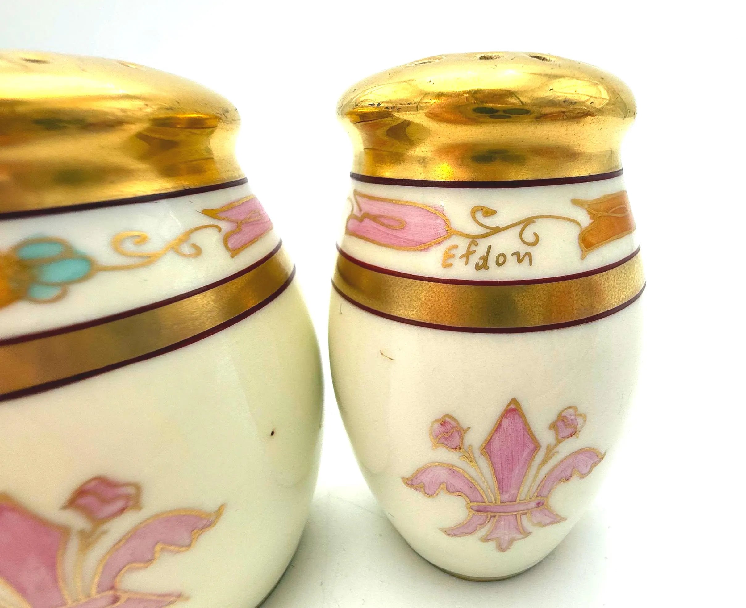 ANTIQUE PICKARD CHINA HAND PAINTED SALT AND PEPPER SHAKERS TRI COLOR FLEUR DE LIS GOLD GILT ART NOUVEAU PORCELAIN SET CIRCA 1910