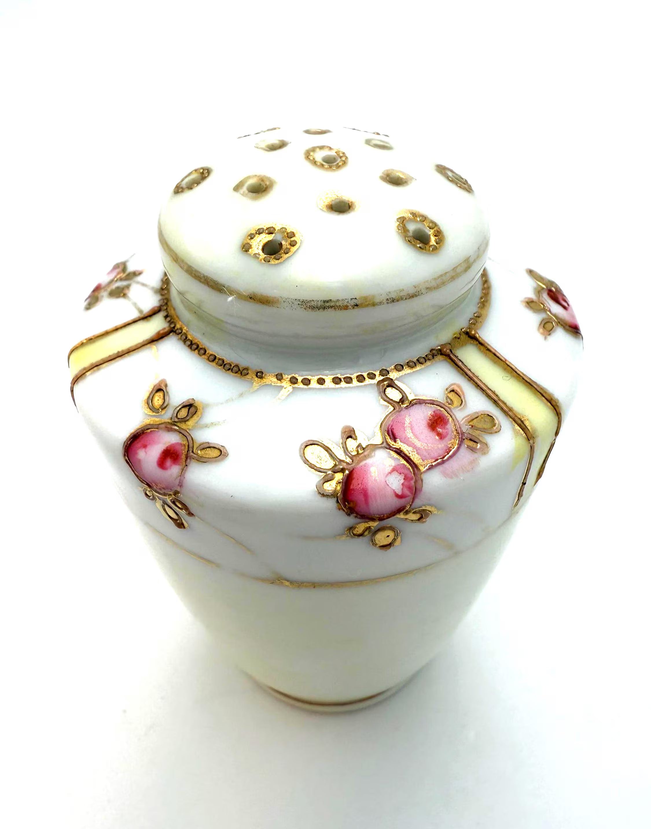 ANTIQUE HAND PAINTED NIPPON PORCELAIN SALT SHAKER WITH PINK ROSES AND GOLD MORIAGE – EARLY JAPANESE EXPORT PORCELAIN