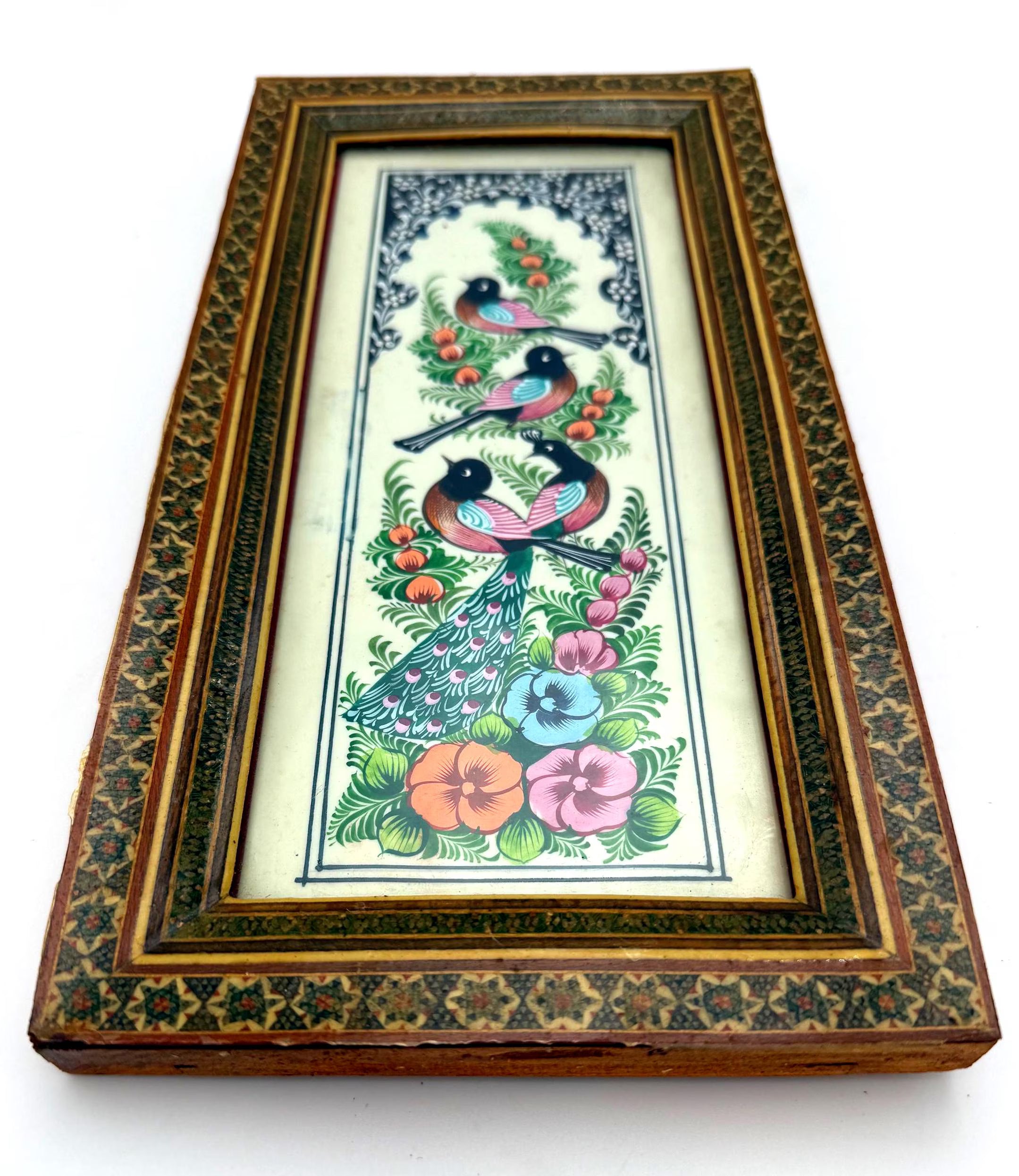 VINTAGE FOLK ART BIRD PRINT IN DECORATIVE GILT FRAME WITH EASEL BACK – FRAMED WALL OR TABLE DISPLAY ART