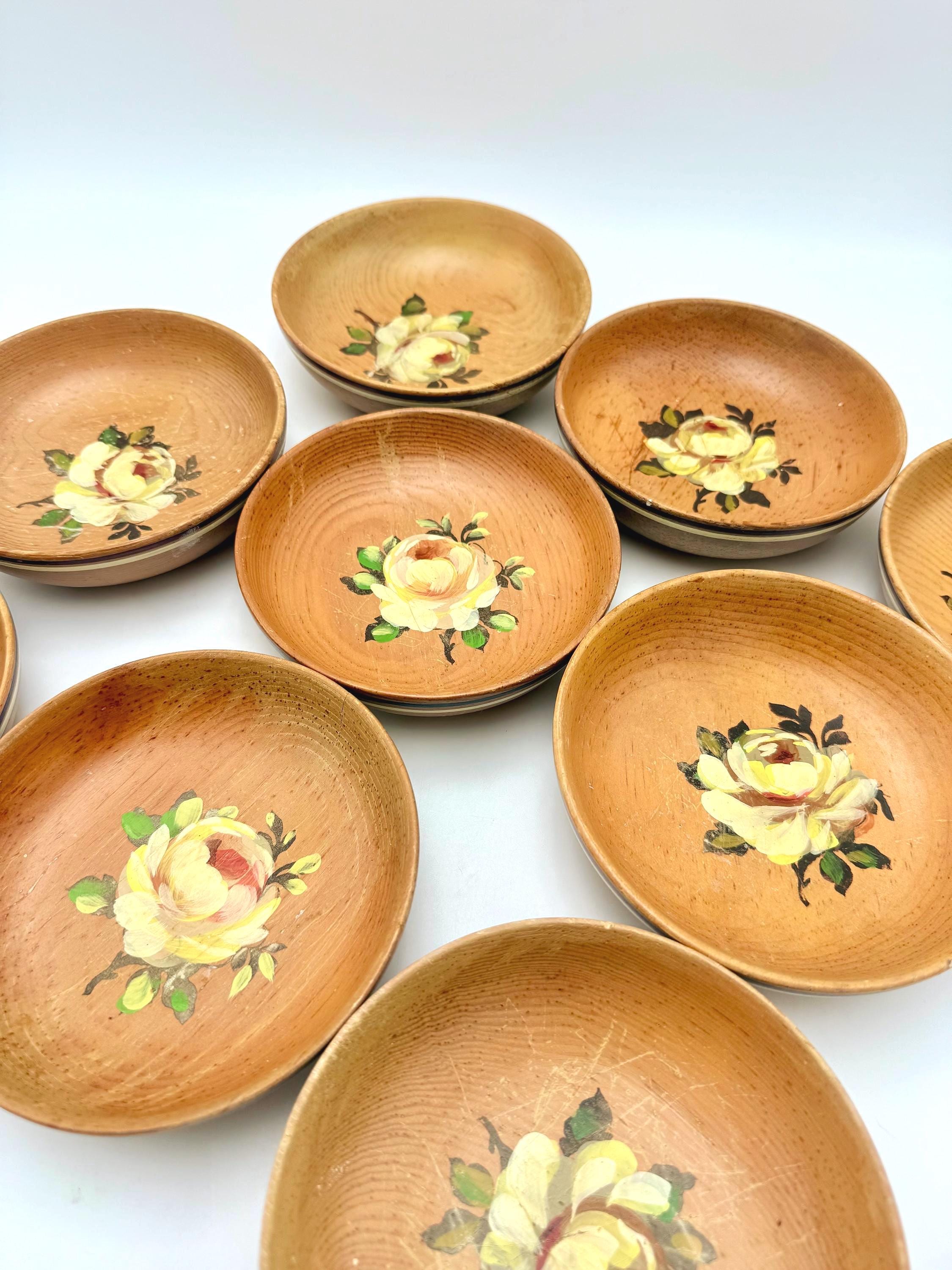 VINTAGE ROBIN HOOD WARE HAND PAINTED WOODEN BOWL SET OF 9 MID CENTURY SCANDINAVIAN FOLK SERVING BOWLS
