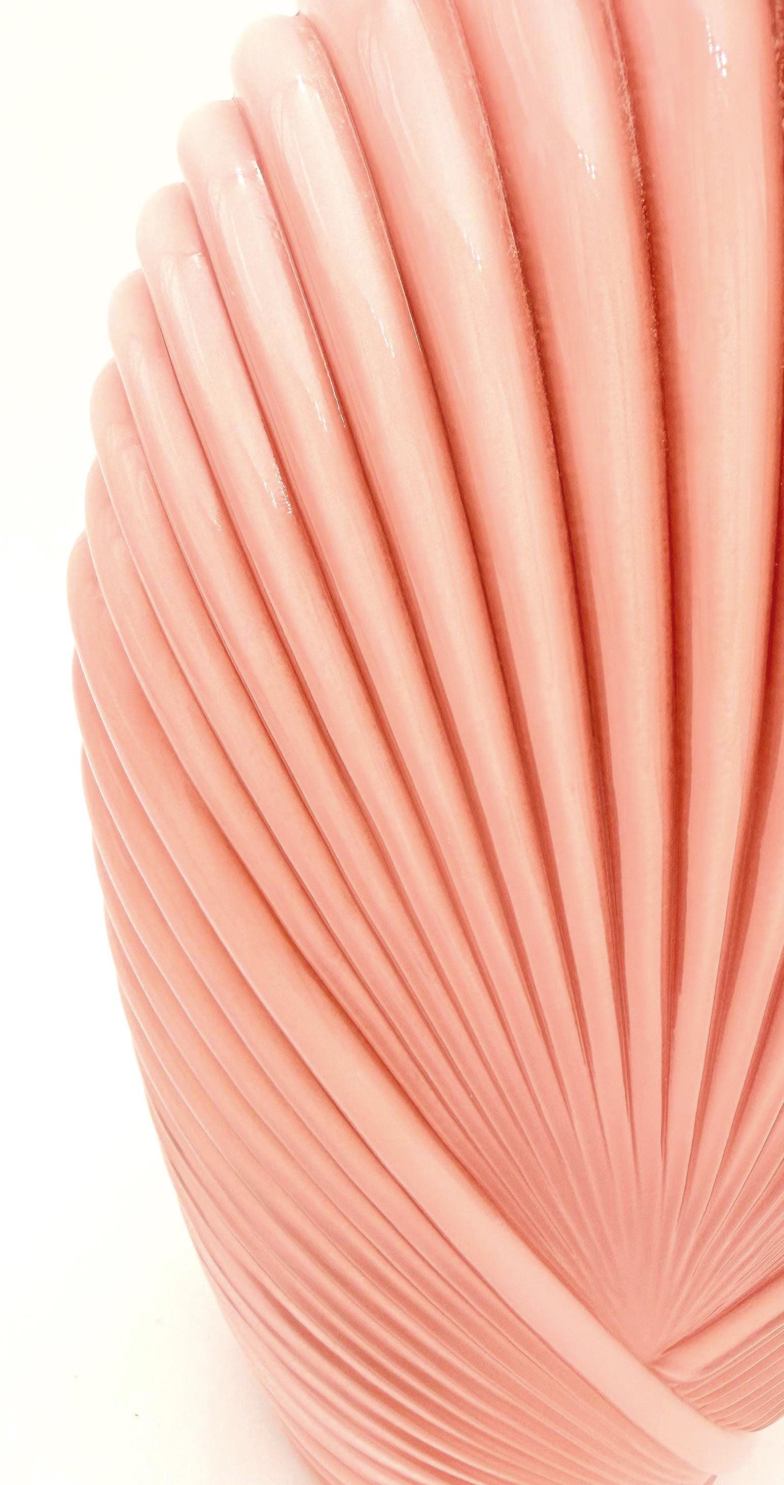 VINTAGE MID-CENTURY BLUSH PINK SATIN ART GLASS SCULPTURAL VASE