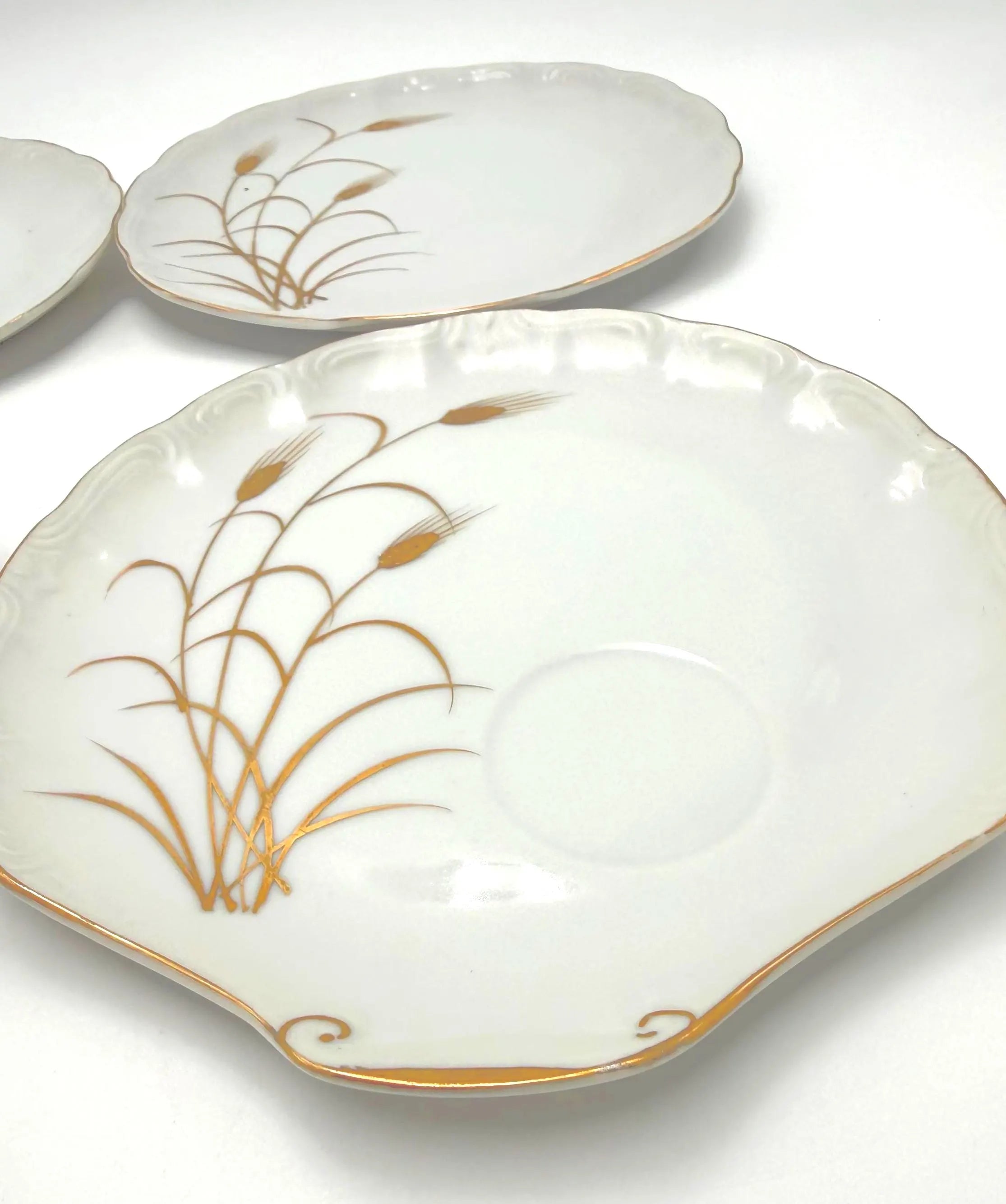 VINTAGE LIPPER & MANN GOLDEN WHEAT LUNCHEON PLATES, SET OF 4, HAND PAINTED JAPANESE FINE CHINA