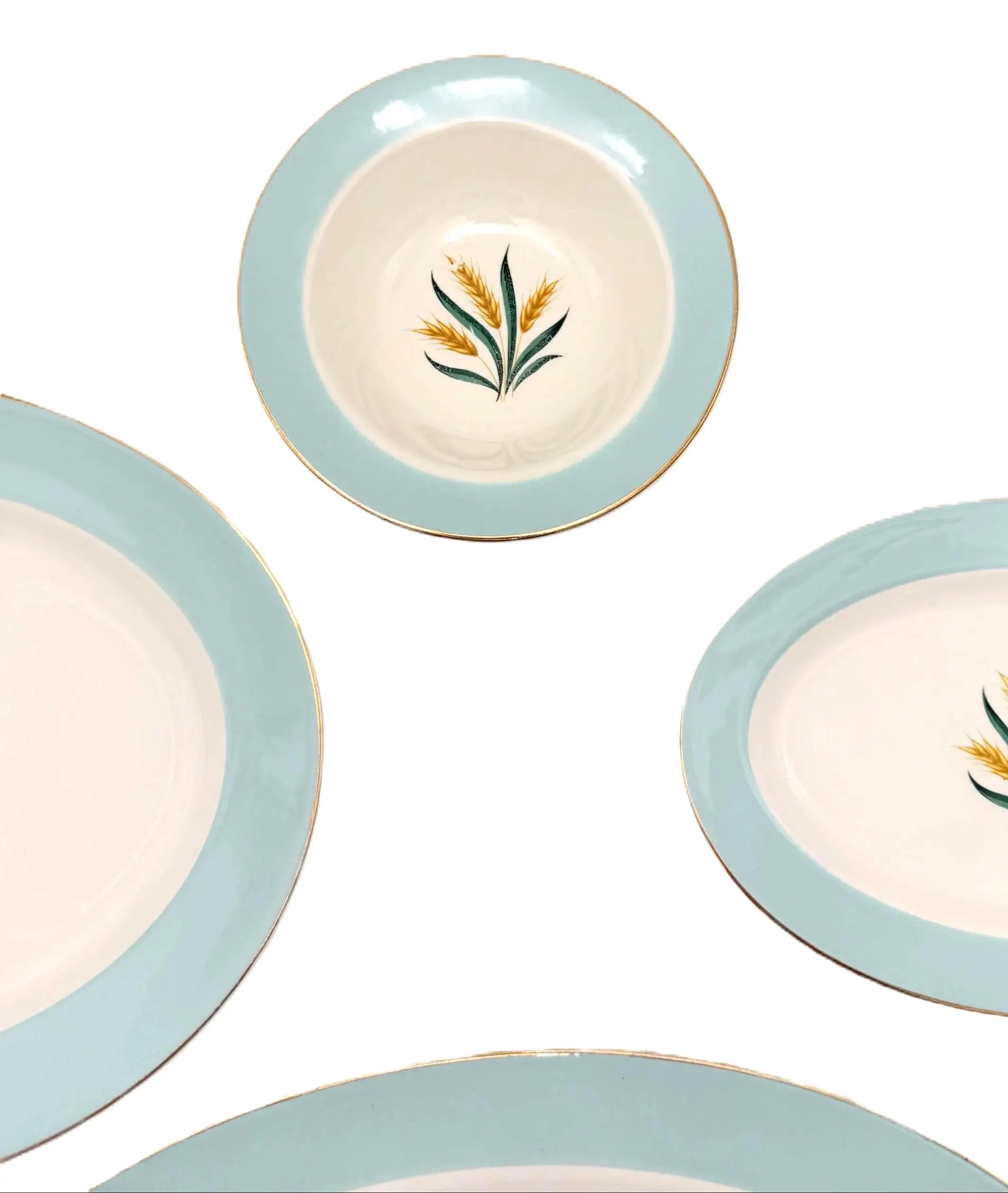 VINTAGE INTERNATIONAL D.S. CO. VIKING AQUA WHEAT FIVE-PIECE SERVING SET