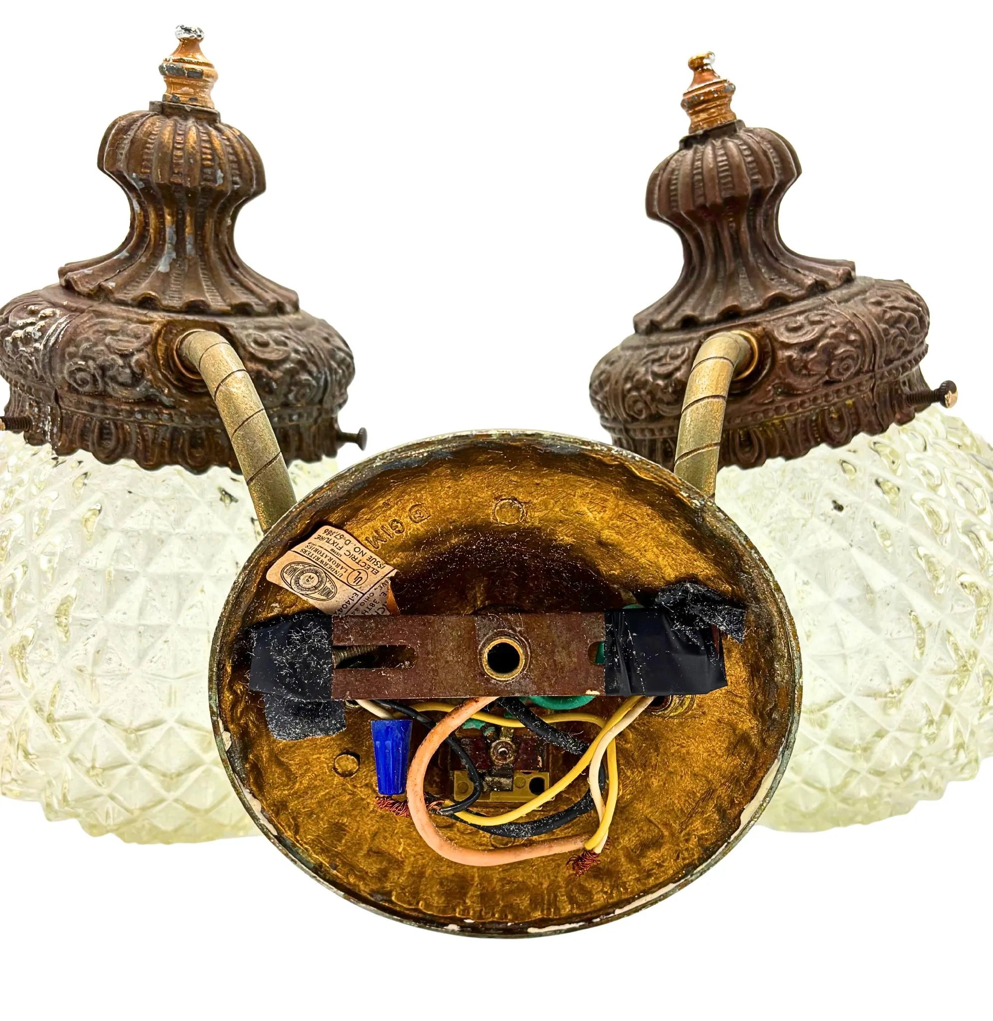 VINTAGE L.D. KICHLER ARCHITECTURAL DOUBLE VANITY WALL SCONCE WITH DIAMOND POINT GLASS GLOBES