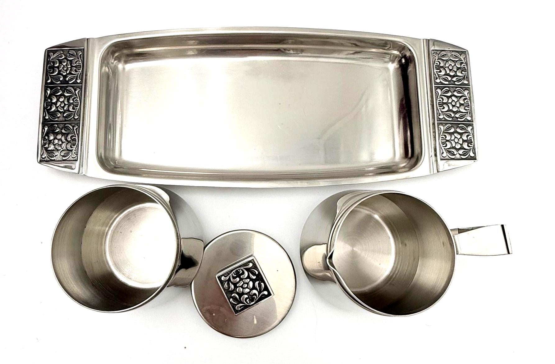 VINTAGE STANLEY ROBERTS BURGUNTINE-VELVET STAINLESS STEEL ENTERTAINING COLLECTION WITH ORIGINAL BOXES