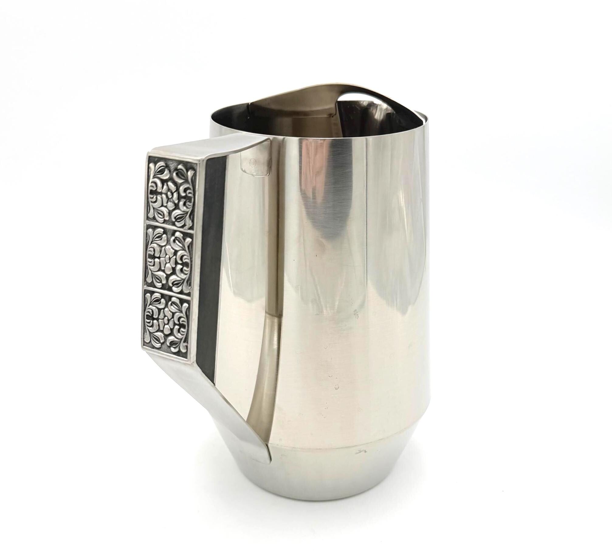 VINTAGE STANLEY ROBERTS BURGUNTINE-VELVET STAINLESS STEEL ENTERTAINING COLLECTION WITH ORIGINAL BOXES