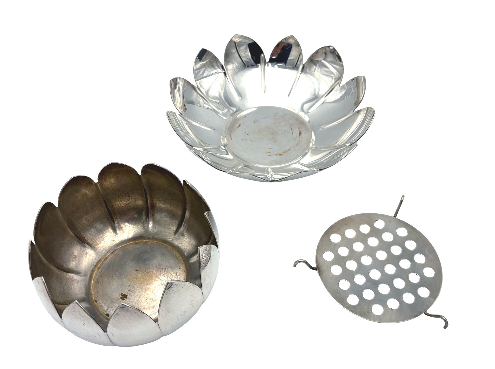 VINTAGE REED BARTON SILVERPLATE LOTUS FLOWER FROG CENTERPIECE