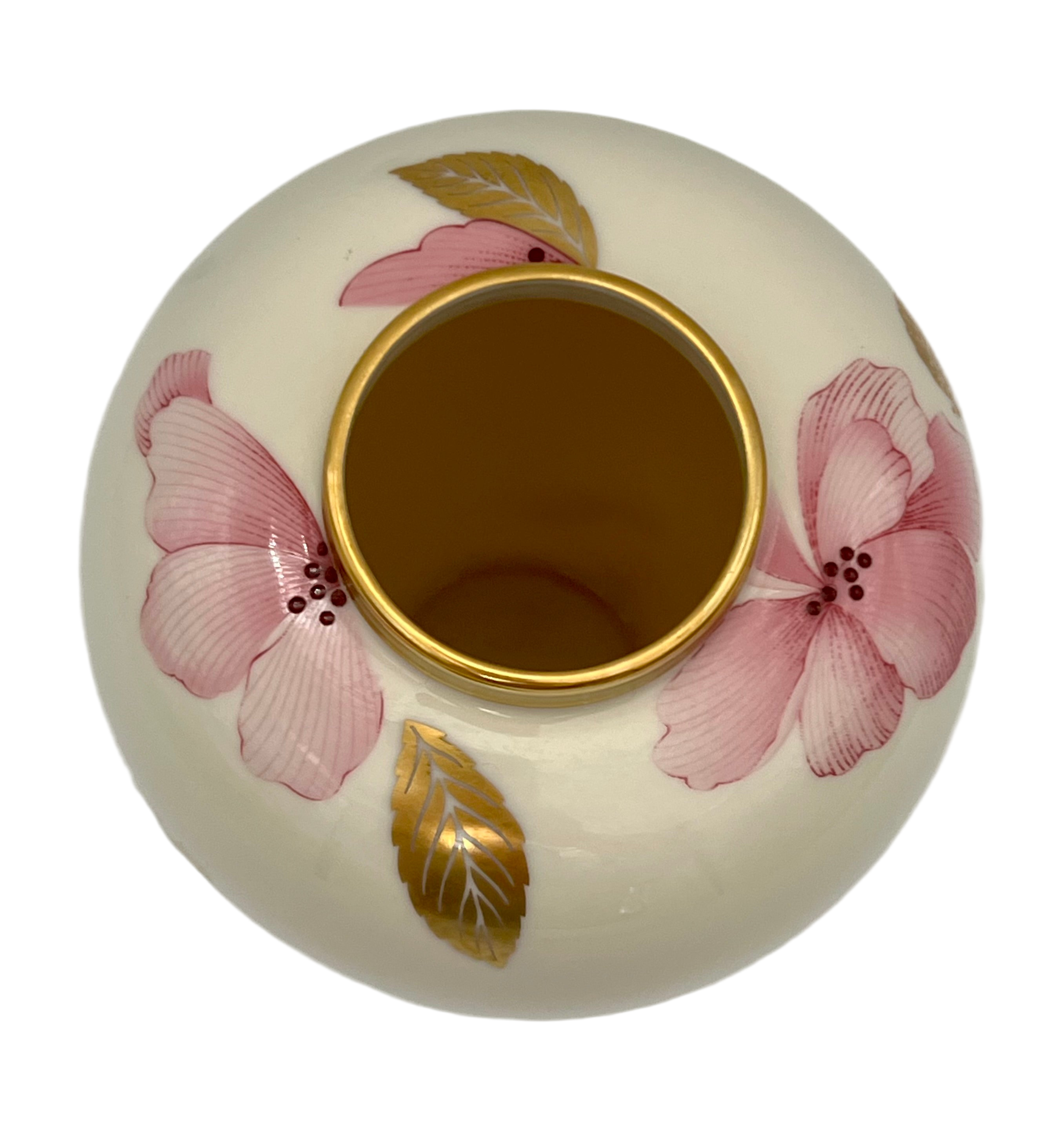 LENOX ROYAL BLOSSOM COLLECTION VASE – GOLD ACCENTS, MADE IN USA