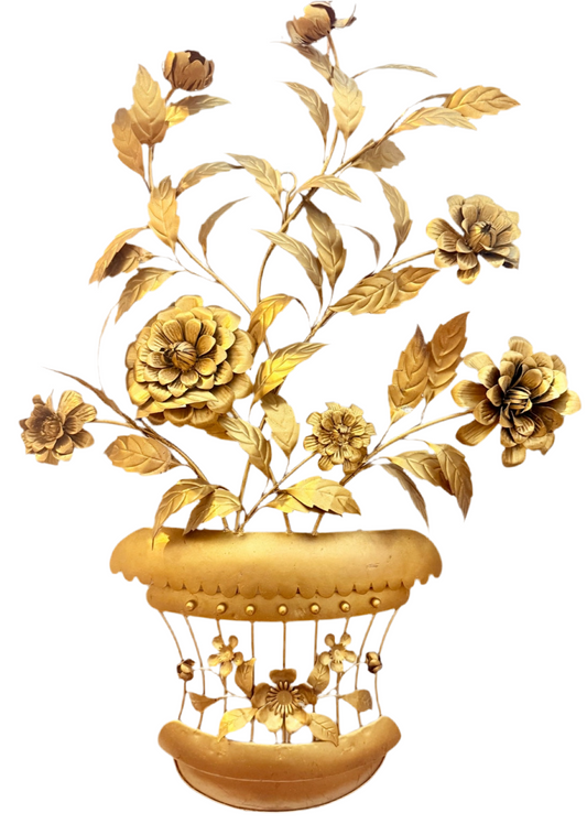 VINTAGE HOLLYWOOD REGENCY GILT TOLE FLORAL WALL BASKET | ITALIAN STYLE MID-CENTURY METAL SCULPTURE | GOLD FLOWER WALL DECOR 25”