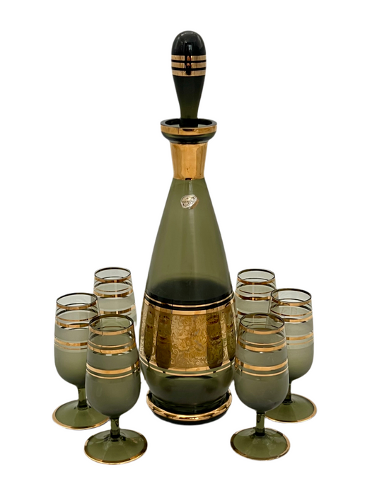 VINTAGE BOHEMIA GLASS DECANTER SET WITH 6 CORDIAL GLASSES – SMOKY GREEN WITH 22K GOLD GILT – MID CENTURY CZECHOSLOVAKIA BARWAREk
