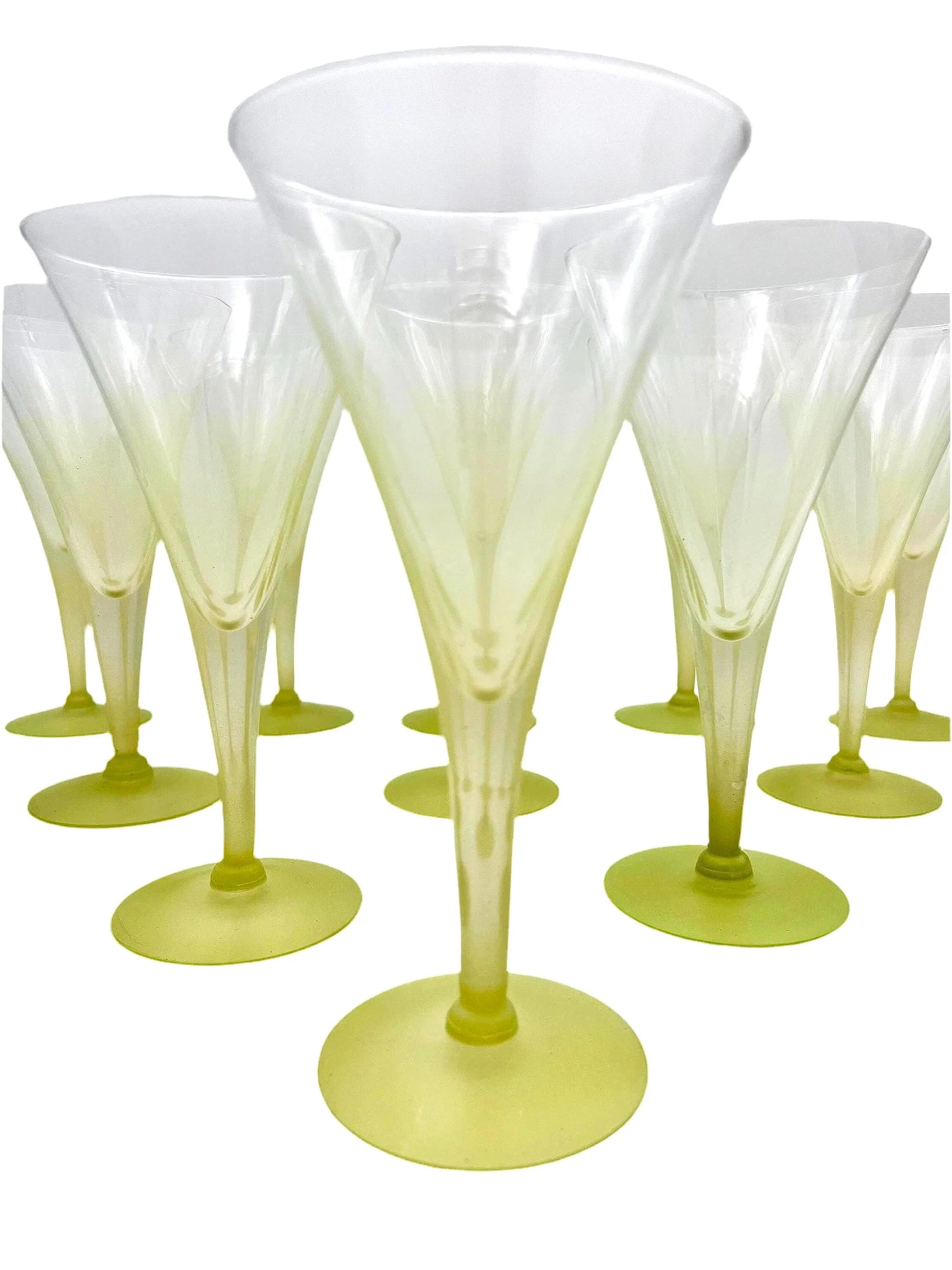 Set of 11 vintage 1950s Dorothy Thorpe wine glasses featuring the signature wide silver fade rim and clear round bowls.