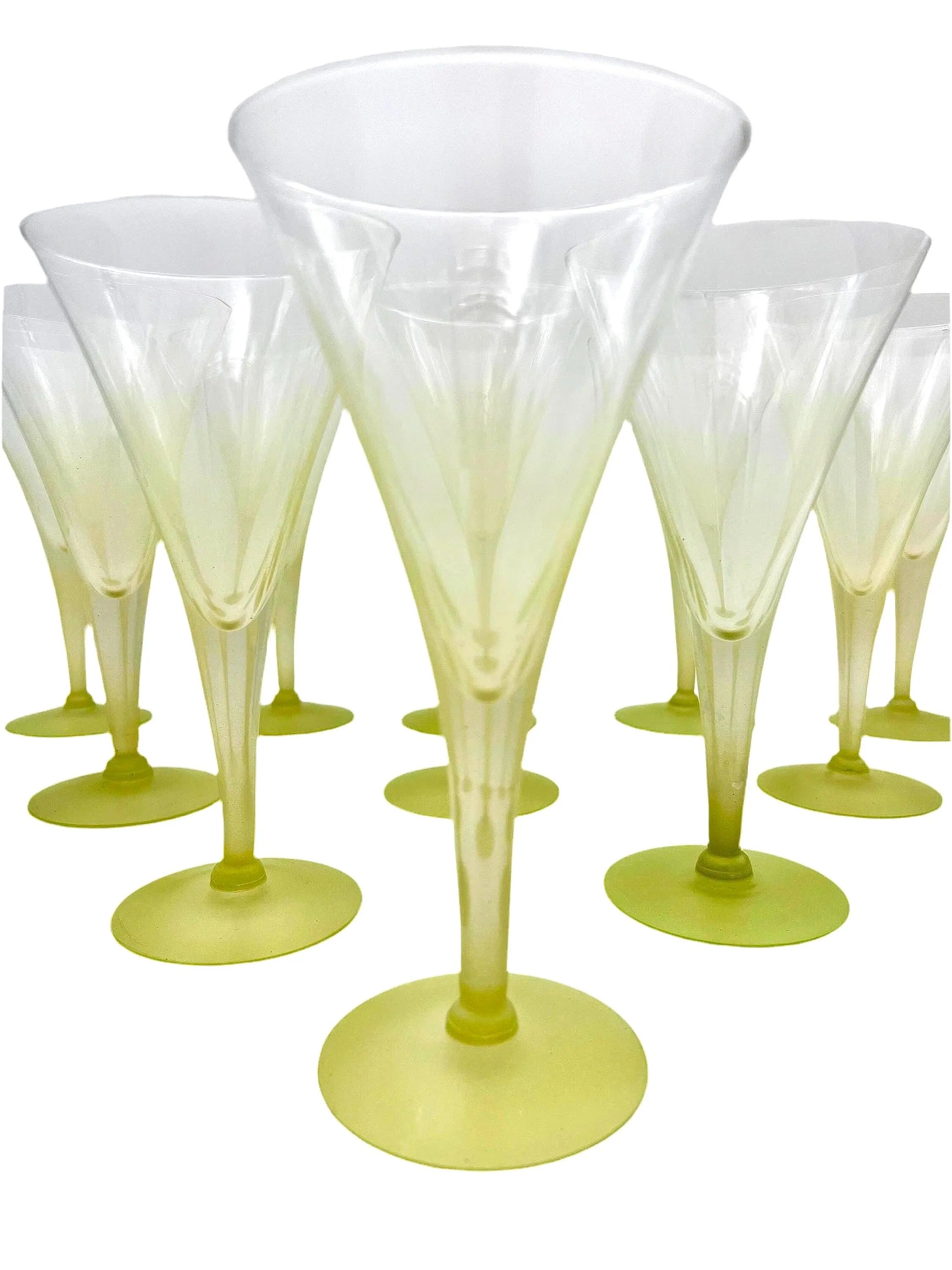 Set of 11 vintage 1950s Dorothy Thorpe wine glasses featuring the signature wide silver fade rim and clear round bowls.