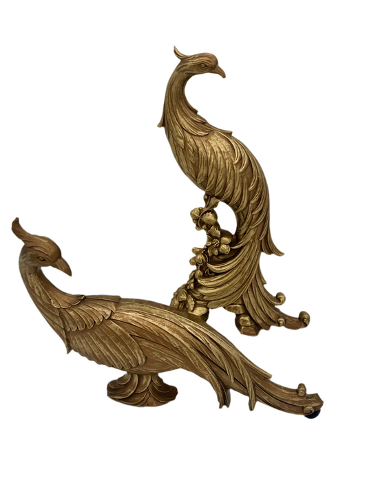 VINTAGE SYROCO GOLD PEACOCK PAIR – HOLLYWOOD REGENCY GLAM – MID-CENTURY GILT DECOR – 13 IN & 12 IN – ELEGANT ROCOCO BIRDS