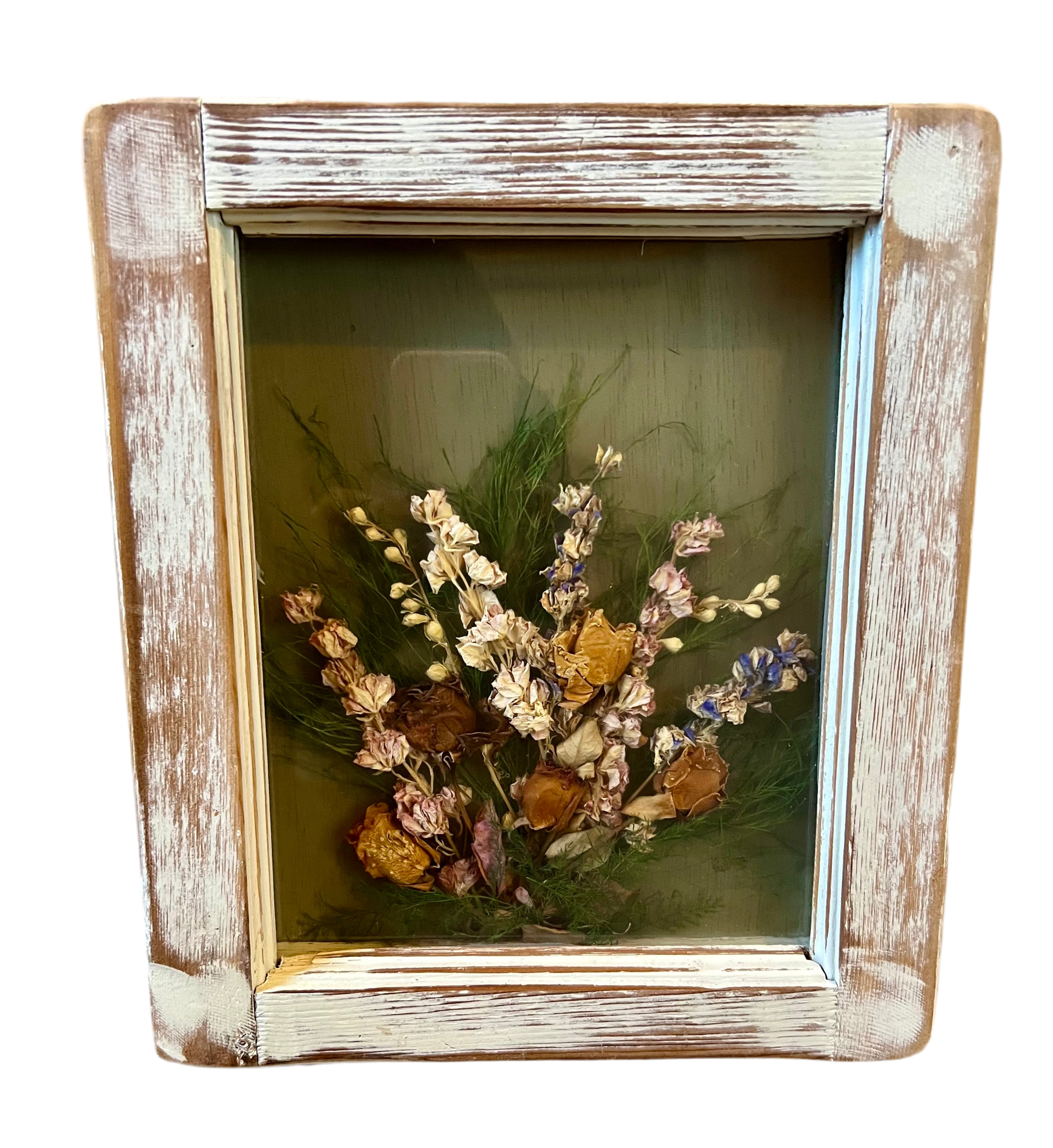 VINTAGE 1970s–1980s DRIED FLOWER SHADOW BOX WITH DISTRESSED WOOD FRAME
