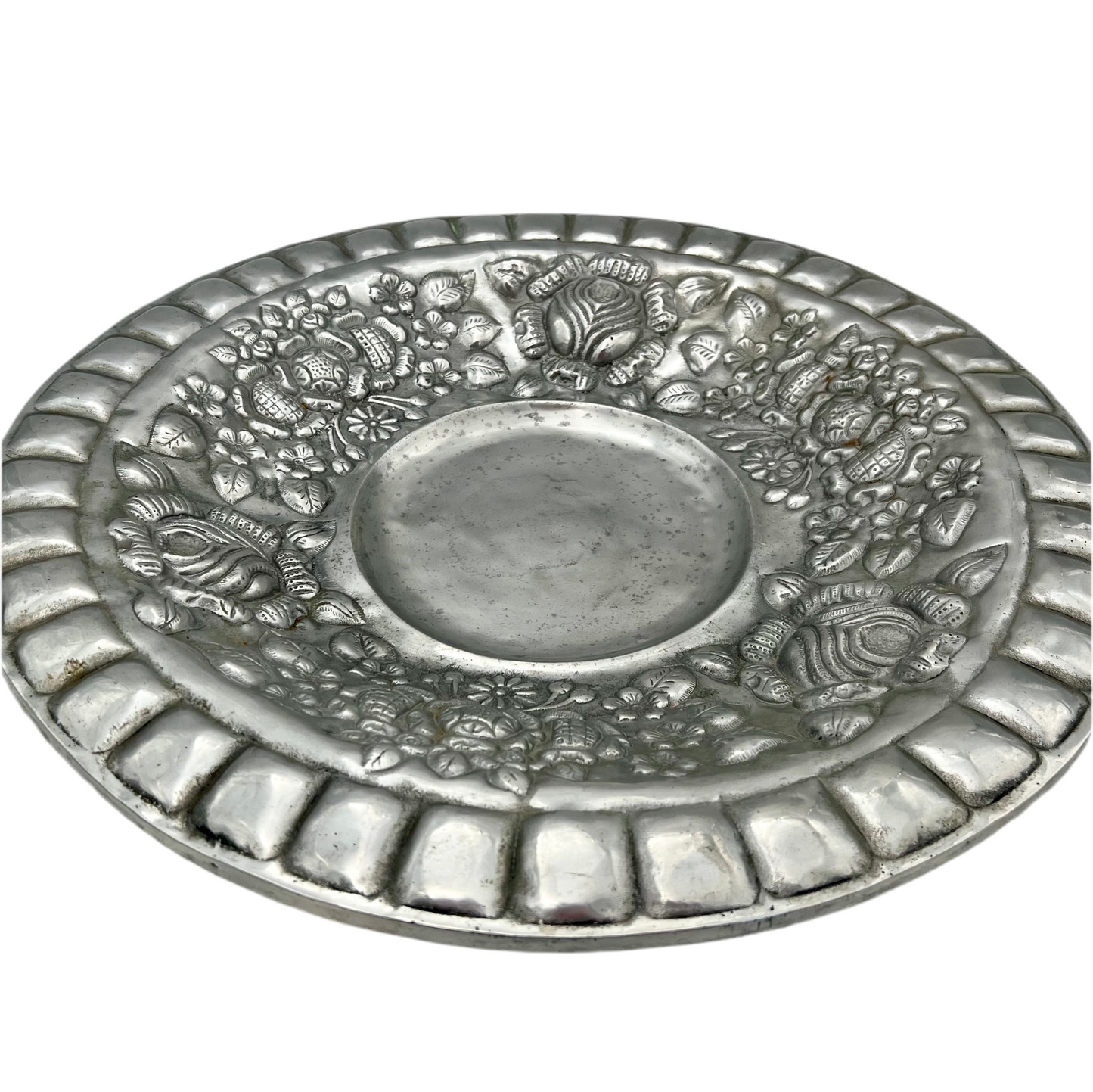 VINTAGE 1950s HAND-EMBOSSED PEWTER TRAY
