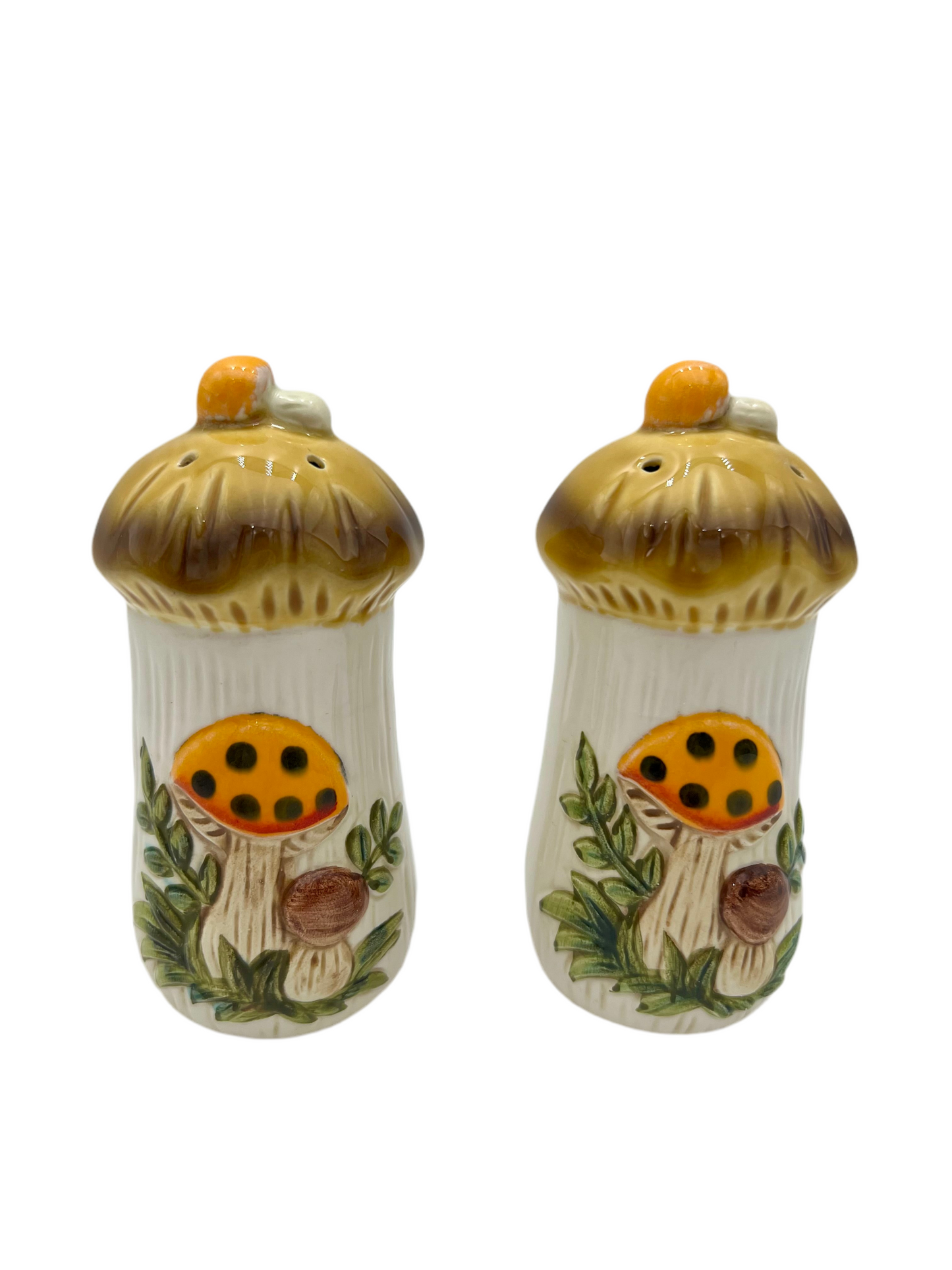 VINTAGE MERRY MUSHROOM  SALT AND PEPPER SHAKERS