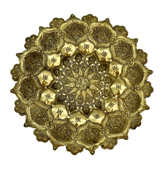 BOHO CHIC ANTIQUE MORACCAN HAND HAMMERED BRASS WALL HANGING TRAY, CIRCA 1940s