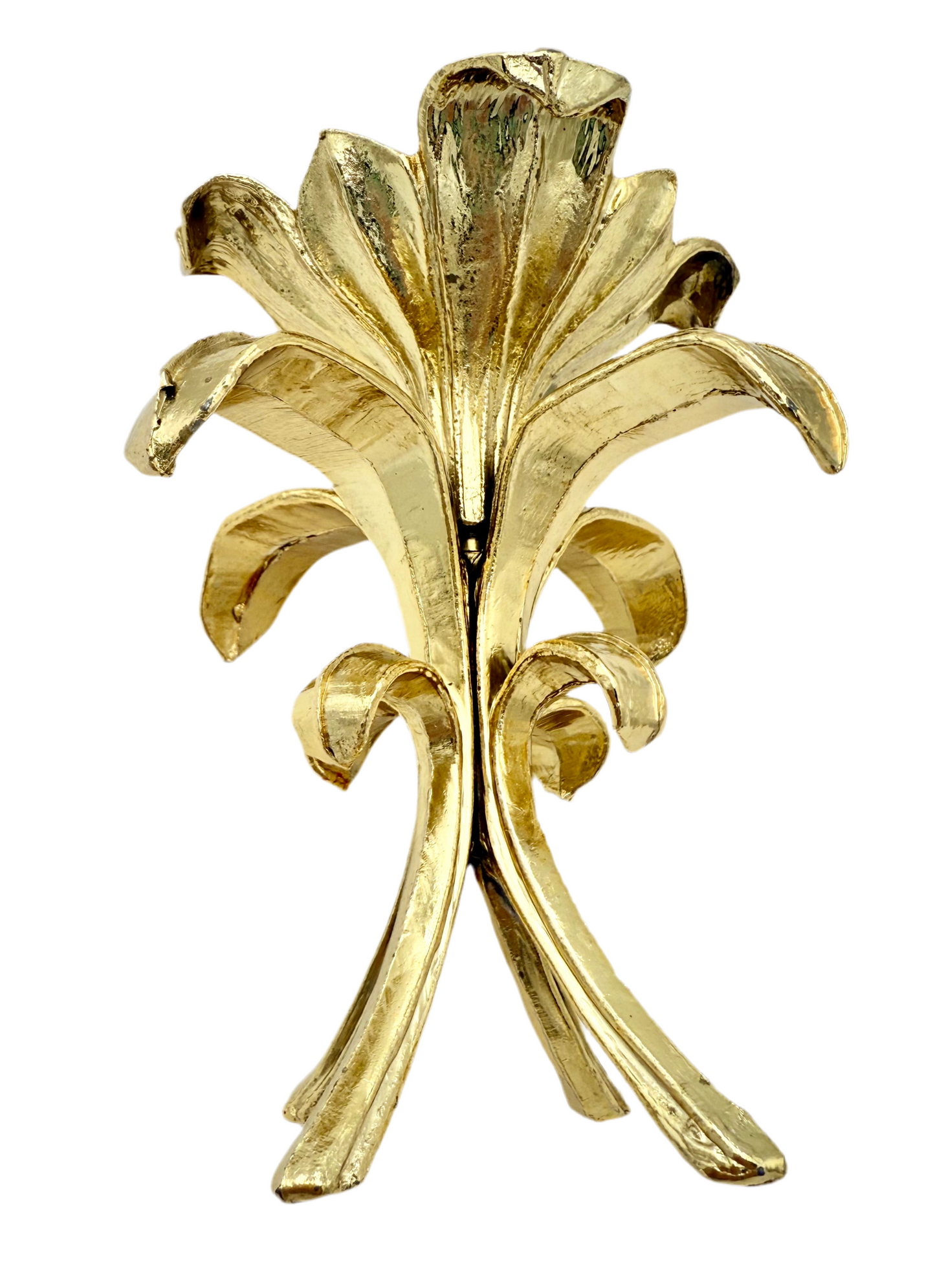 VINTAGE ITALIAN GILT TOLE LILY FLOWER CANDLE HOLDER – HOLLYWOOD REGENCY GOLD FLORAL DECOR – 1950s FLORENTINE STYLE – 5.5” TALL