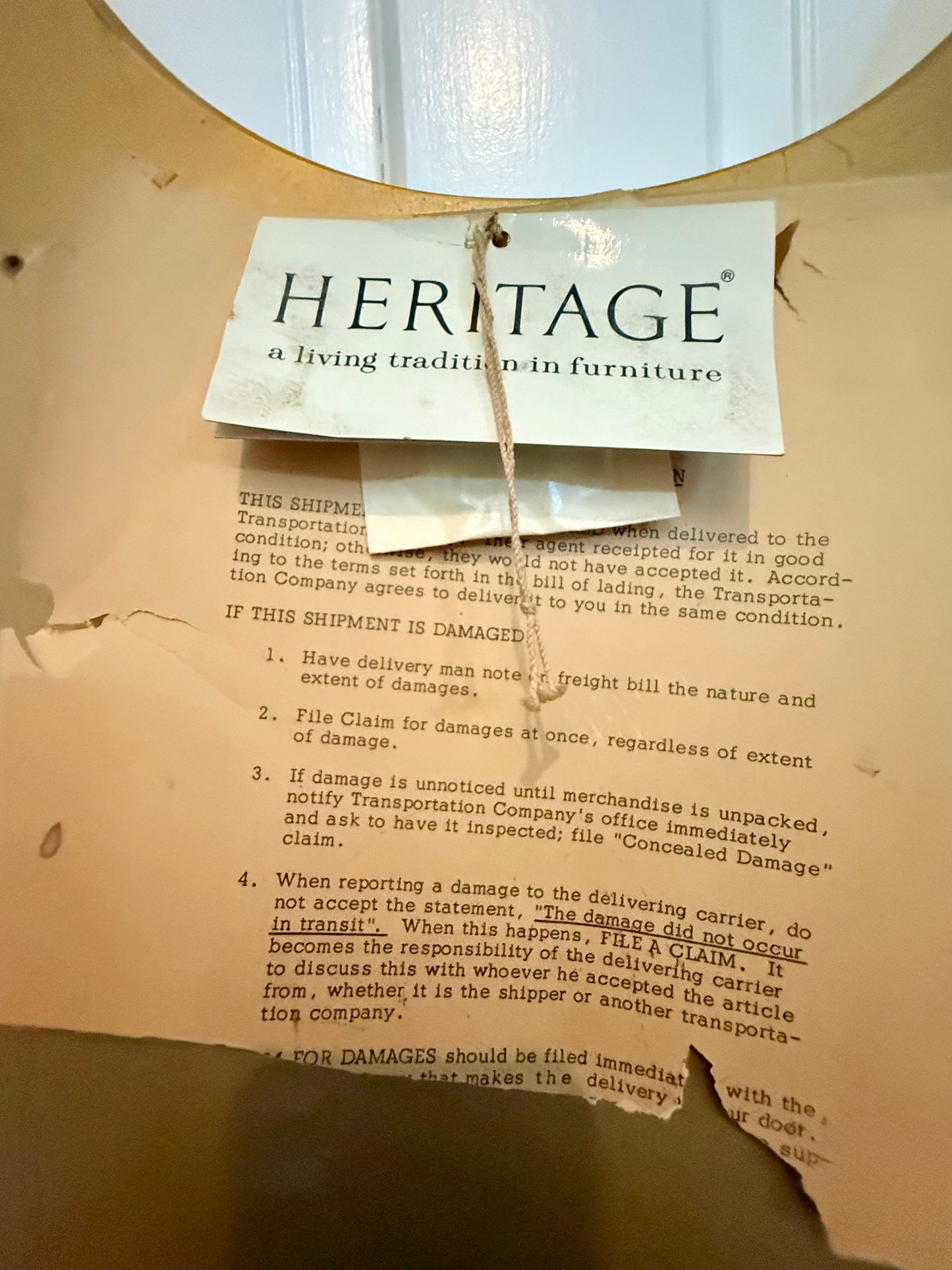 PAIR OF VINTAGE HERITAGE REGENCY GILTWOOD MIRRORS WITH FINIALS