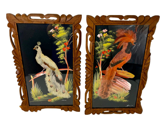VINTAGE MEXICAN FEATHER ART – HANDCRAFTED EXOTIC BIRD PAIR IN CARVED WOOD FRAMES | MID-CENTURY FOLK ART