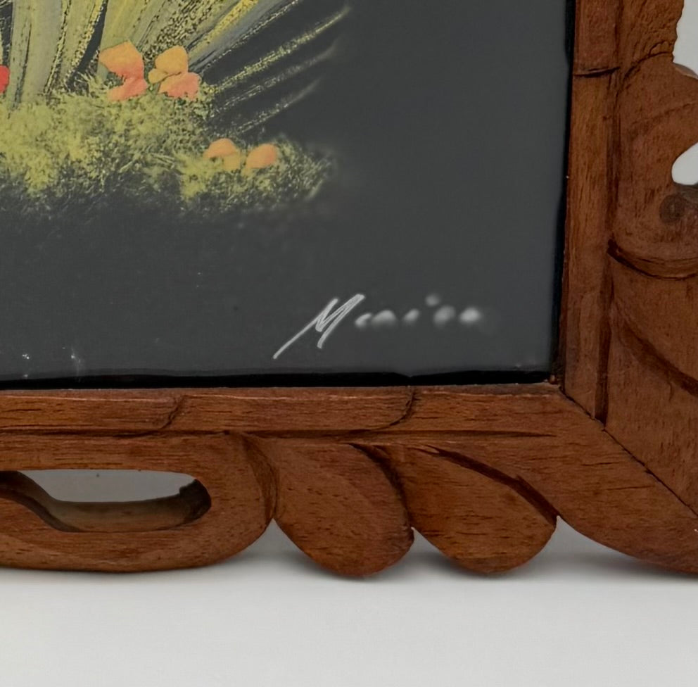VINTAGE MEXICAN FEATHER ART – HANDCRAFTED EXOTIC BIRD PAIR IN CARVED WOOD FRAMES | MID-CENTURY FOLK ART