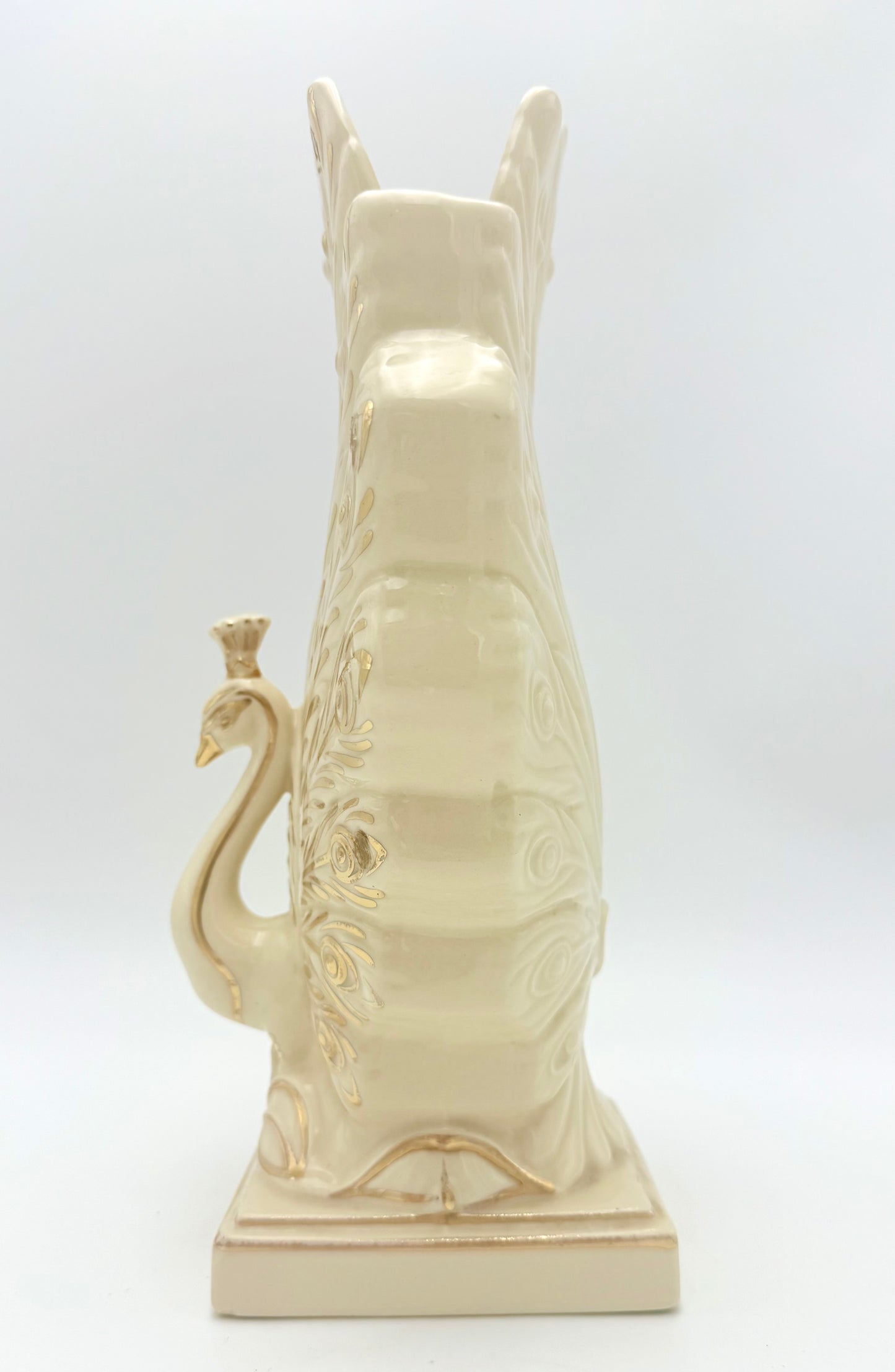 VINTAGE IVORY AND GOLD PEACOCK VASE – MID-CENTURY HOLLYWOOD REGENCY CERAMIC – ELEGANT P198 POTTERY PLANTER