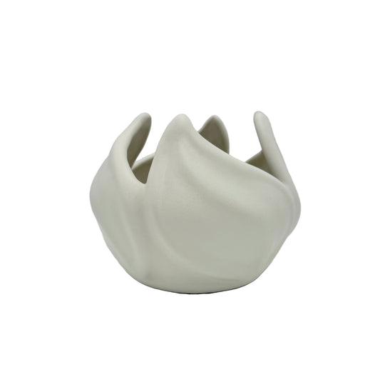 VAN BRIGGLE WHITE LOTUS BOWL – COLORADO SPRINGS ART POTTERY, SCULPTURAL ORGANIC FORM, MID-CENTURY ART NOUVEAU STYLE