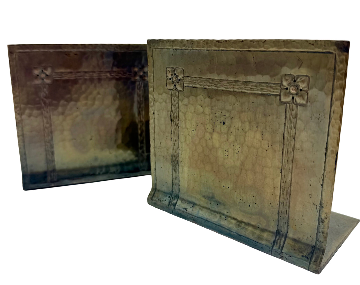 ANTIQUE ARTS & CRAFTS HAMMERED BRASS BOOKENDS • FLORAL & BRAIDED BORDER • HB MAKER’S MARK • CIRCA 1905–1920