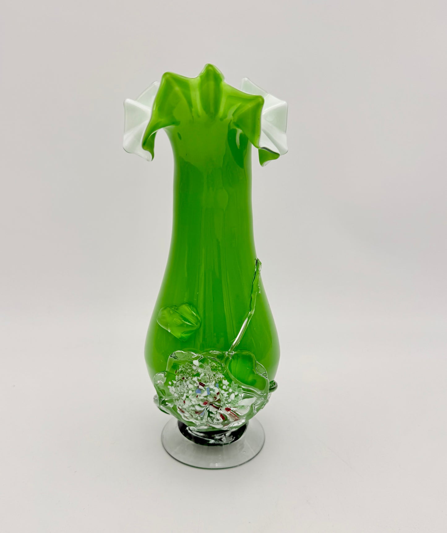 VINTAGE MURANO-STYLE GREEN ART GLASS VASE WITH APPLIED FLORAL DESIGN – 9.5” HAND-BLOWN STUDIO GLASS