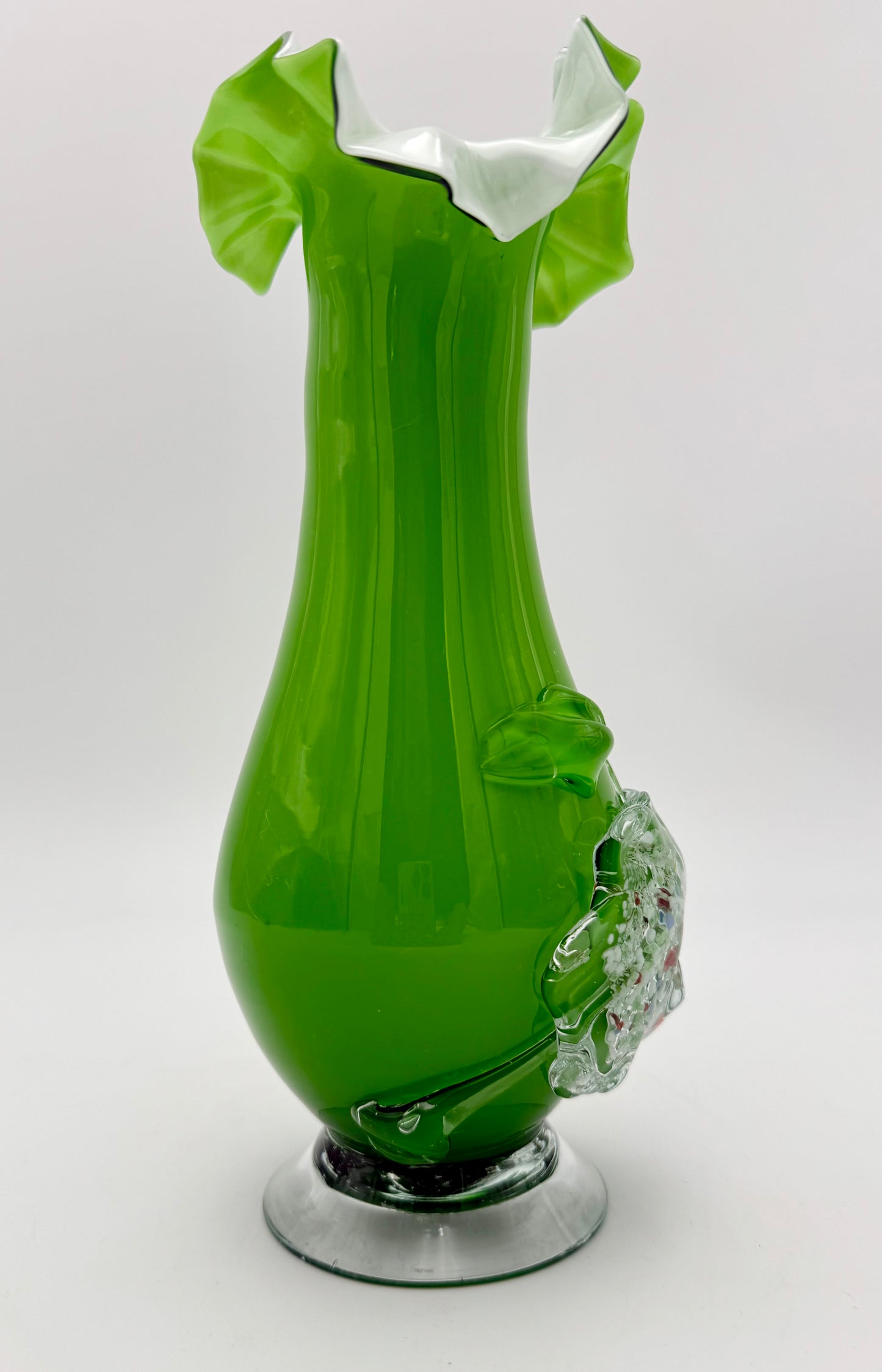 VINTAGE MURANO-STYLE GREEN ART GLASS VASE WITH APPLIED FLORAL DESIGN – 9.5” HAND-BLOWN STUDIO GLASS