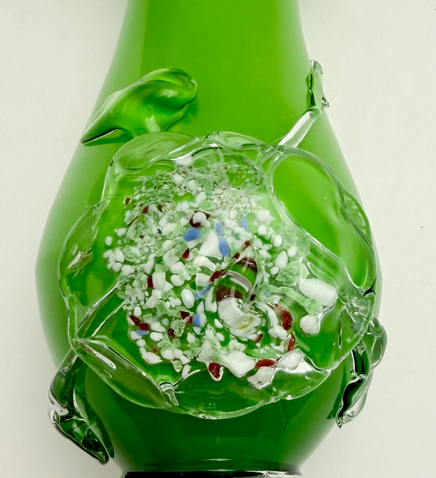 VINTAGE MURANO-STYLE GREEN ART GLASS VASE WITH APPLIED FLORAL DESIGN – 9.5” HAND-BLOWN STUDIO GLASS