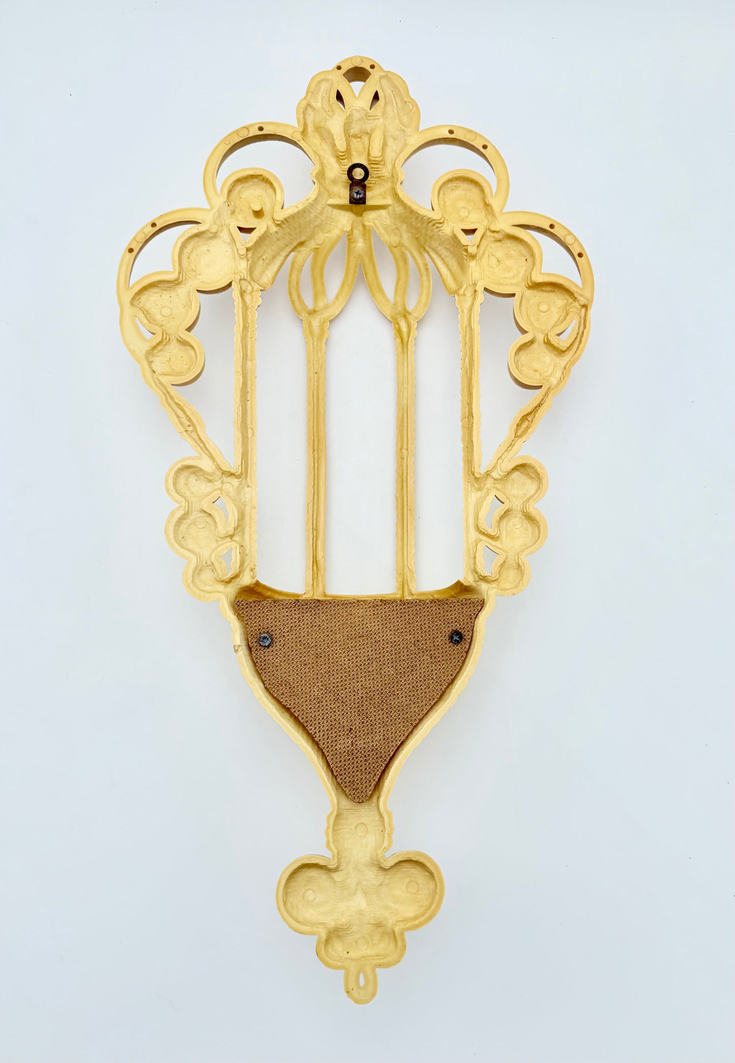 VINTAGE SYROCO WALL POCKET – HOLLYWOOD REGENCY SCROLL BASKET