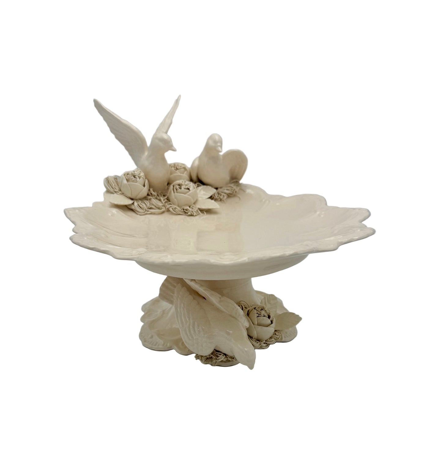 VINTAGE CAPODIMONTE STYLE PEDESTAL CENTERPIECE WITH THREE DOVES AND FLORAL SPAGHETTI PORCELAIN DETAILING