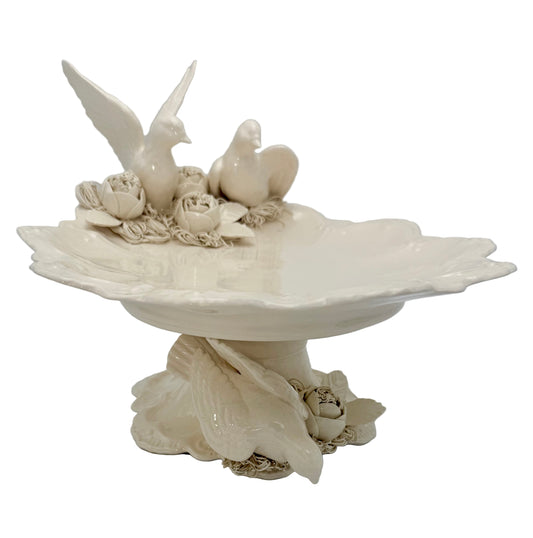 VINTAGE CAPODIMONTE STYLE PEDESTAL CENTERPIECE WITH THREE DOVES AND FLORAL SPAGHETTI PORCELAIN DETAILING