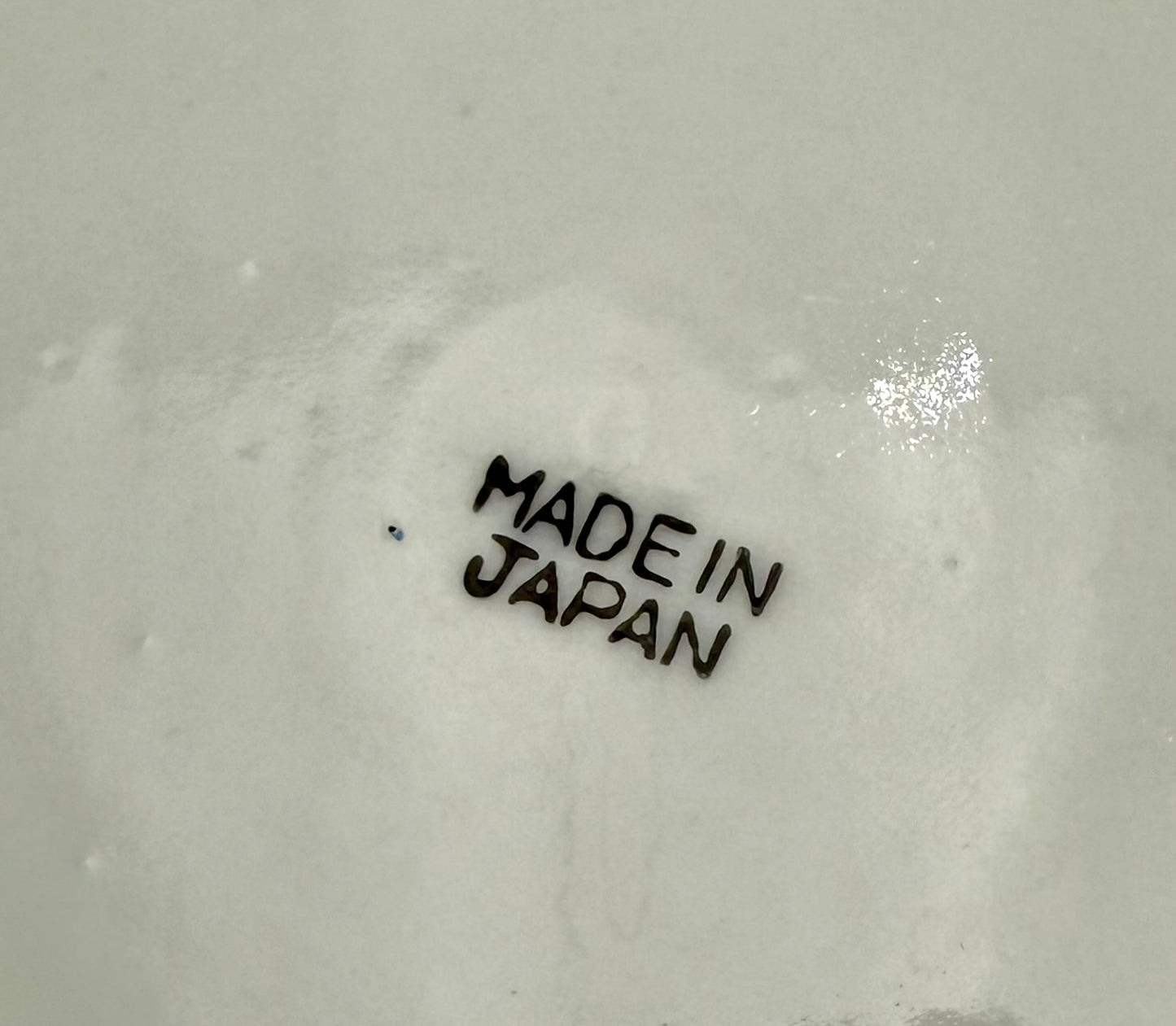 VINTAGE MADE IN JAPAN FLORAL PLATE & TRAY SET – 1950S HAND-PAINTED CERAMIC – 4.25” PLATES & 5” HANDLED TRAY – COTTAGECORE FLORAL DISH SET